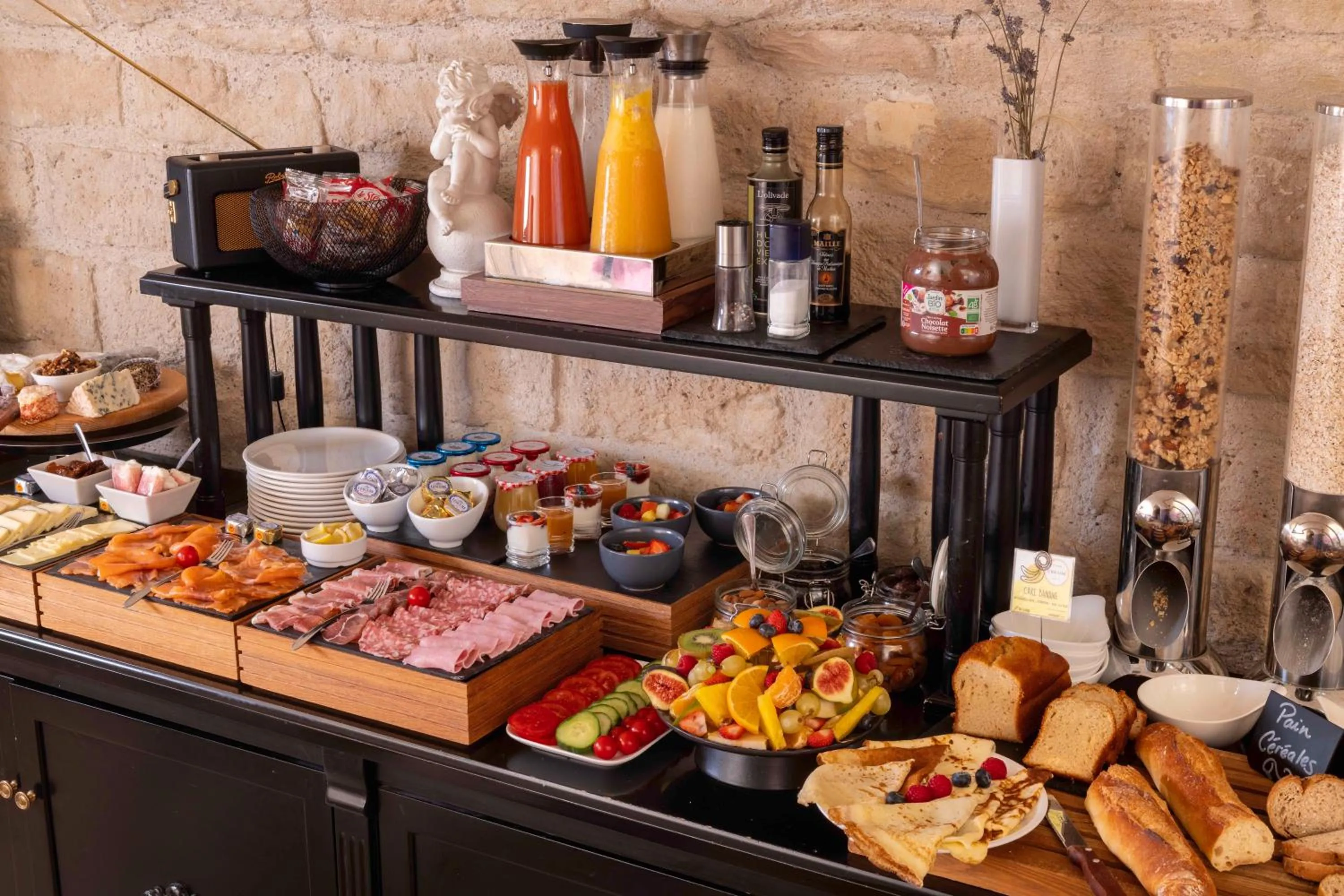 Breakfast in Hotel & Spa de Latour Maubourg