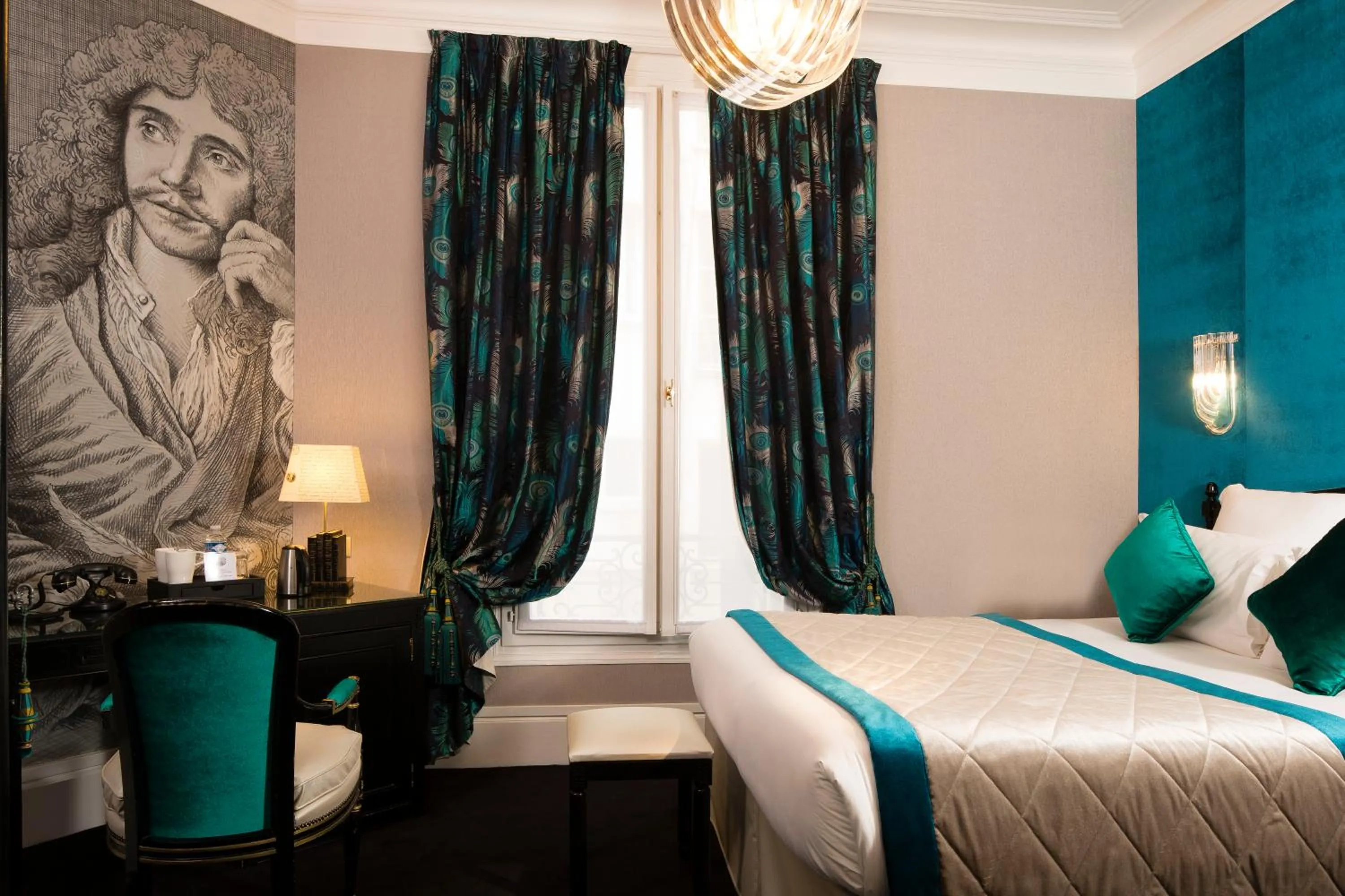 Photo of the whole room, Bed in Hotel & Spa de Latour Maubourg