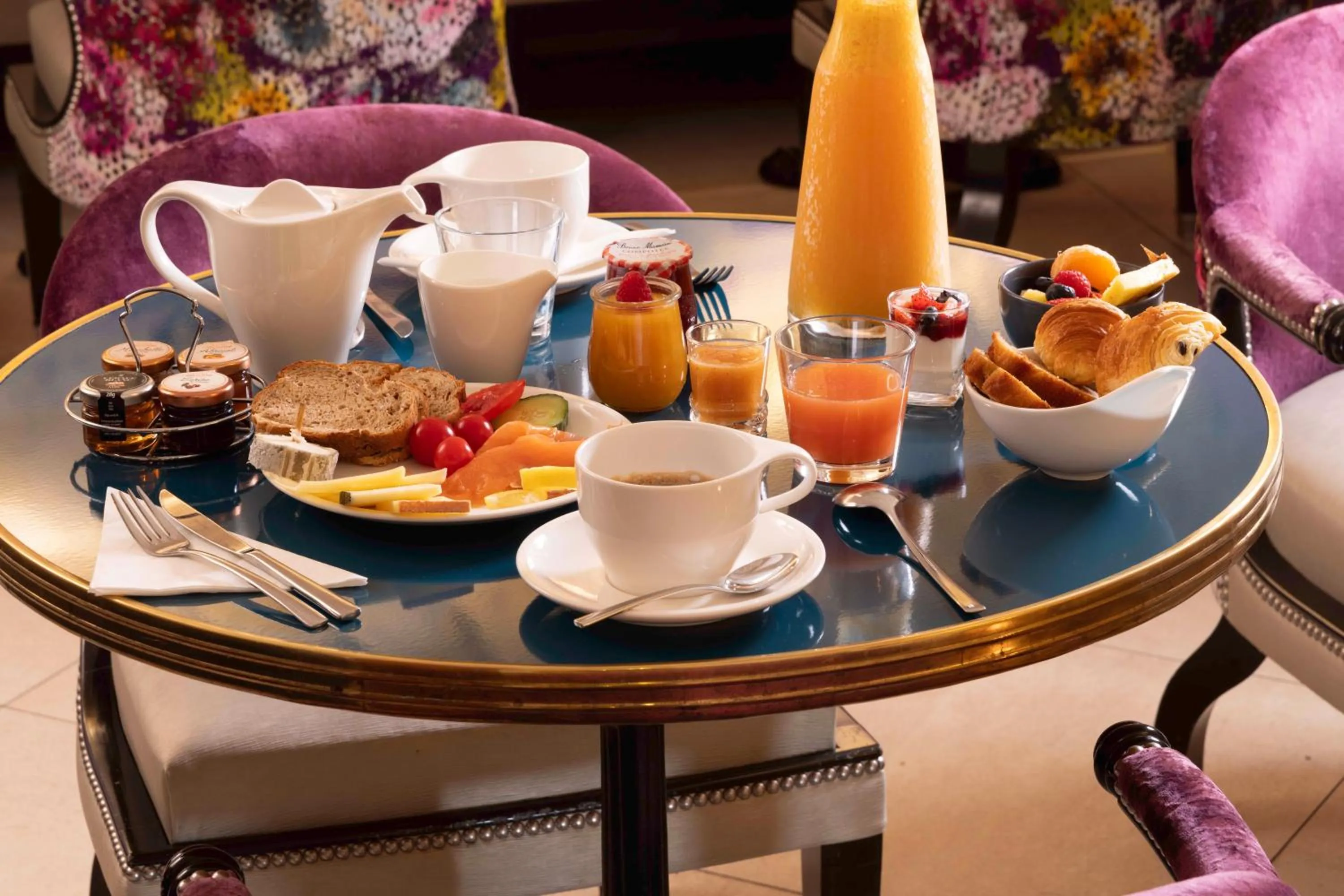 Breakfast in Hotel & Spa de Latour Maubourg