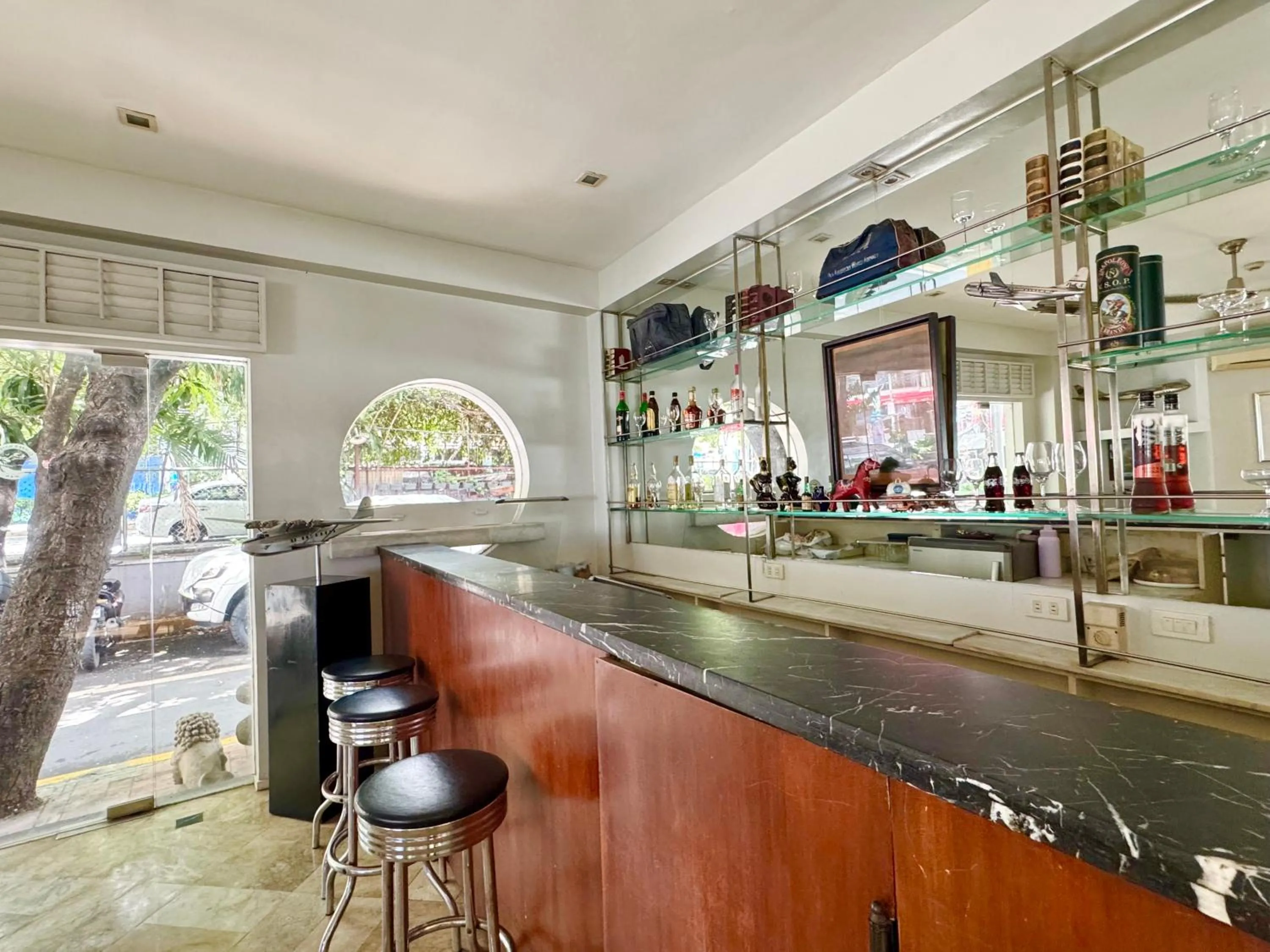 Communal lounge/ TV room in The Clipper Hotel, Poblacion Makati