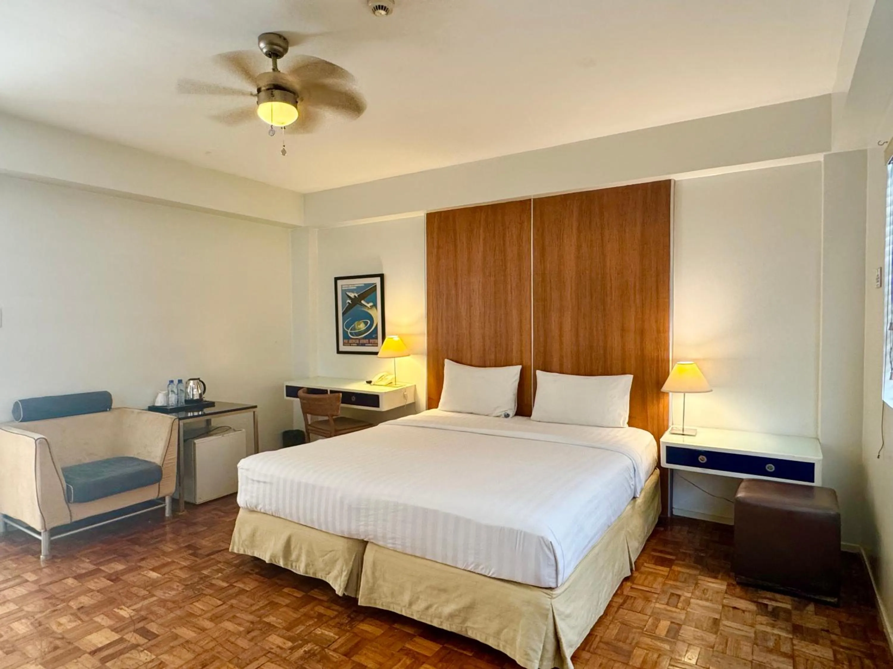 Bed in The Clipper Hotel, Poblacion Makati