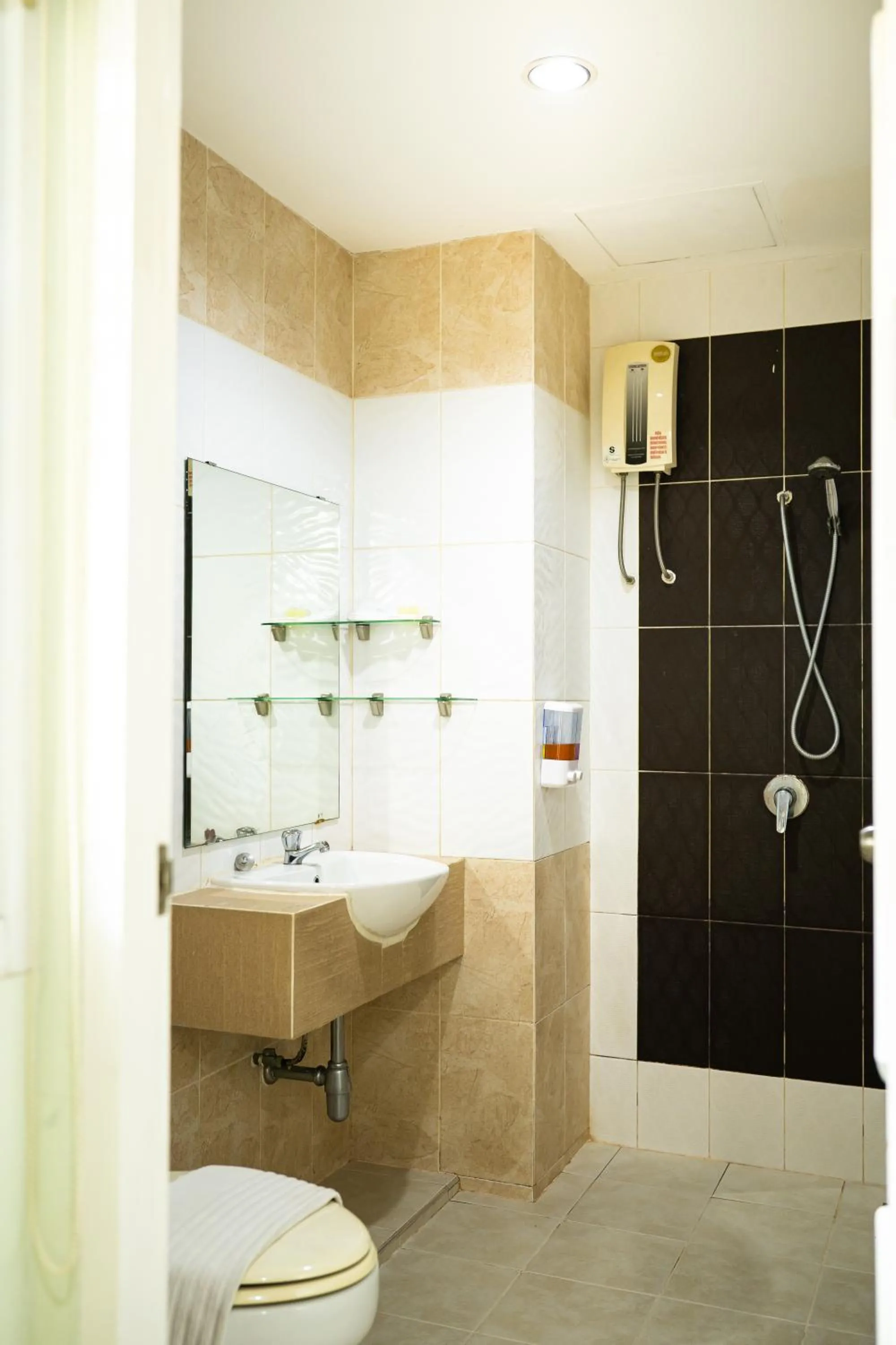 Bathroom in Sirin Hotel & Resident