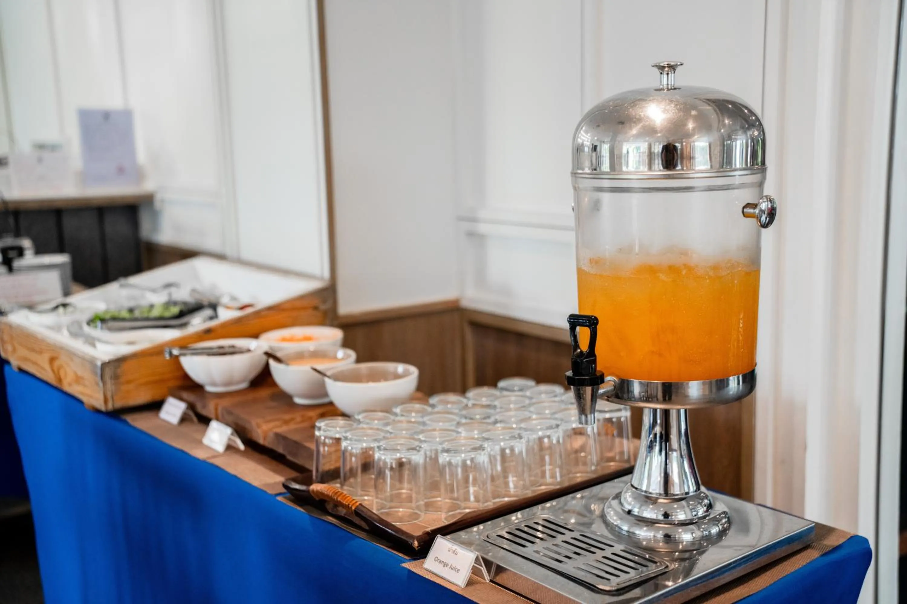 Food and drinks in Sirin Hotel & Resident