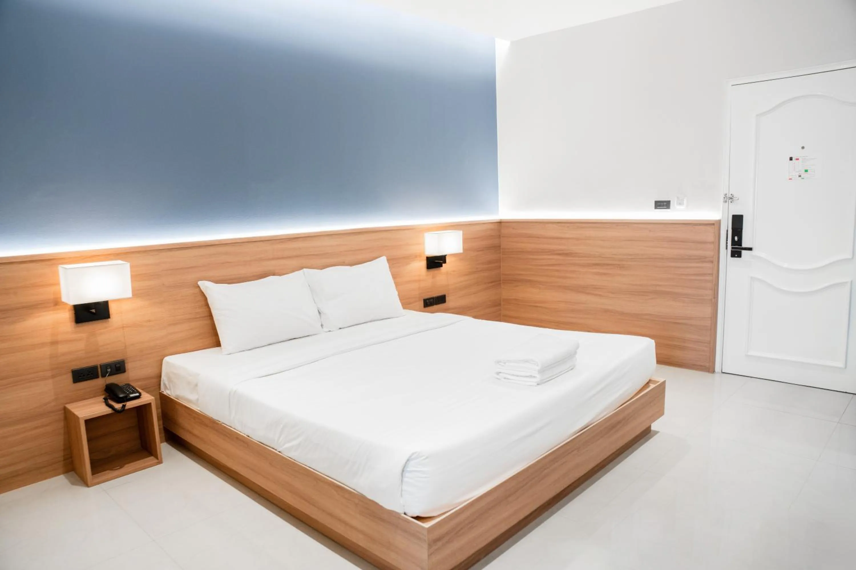 Bed in Sirin Hotel & Resident