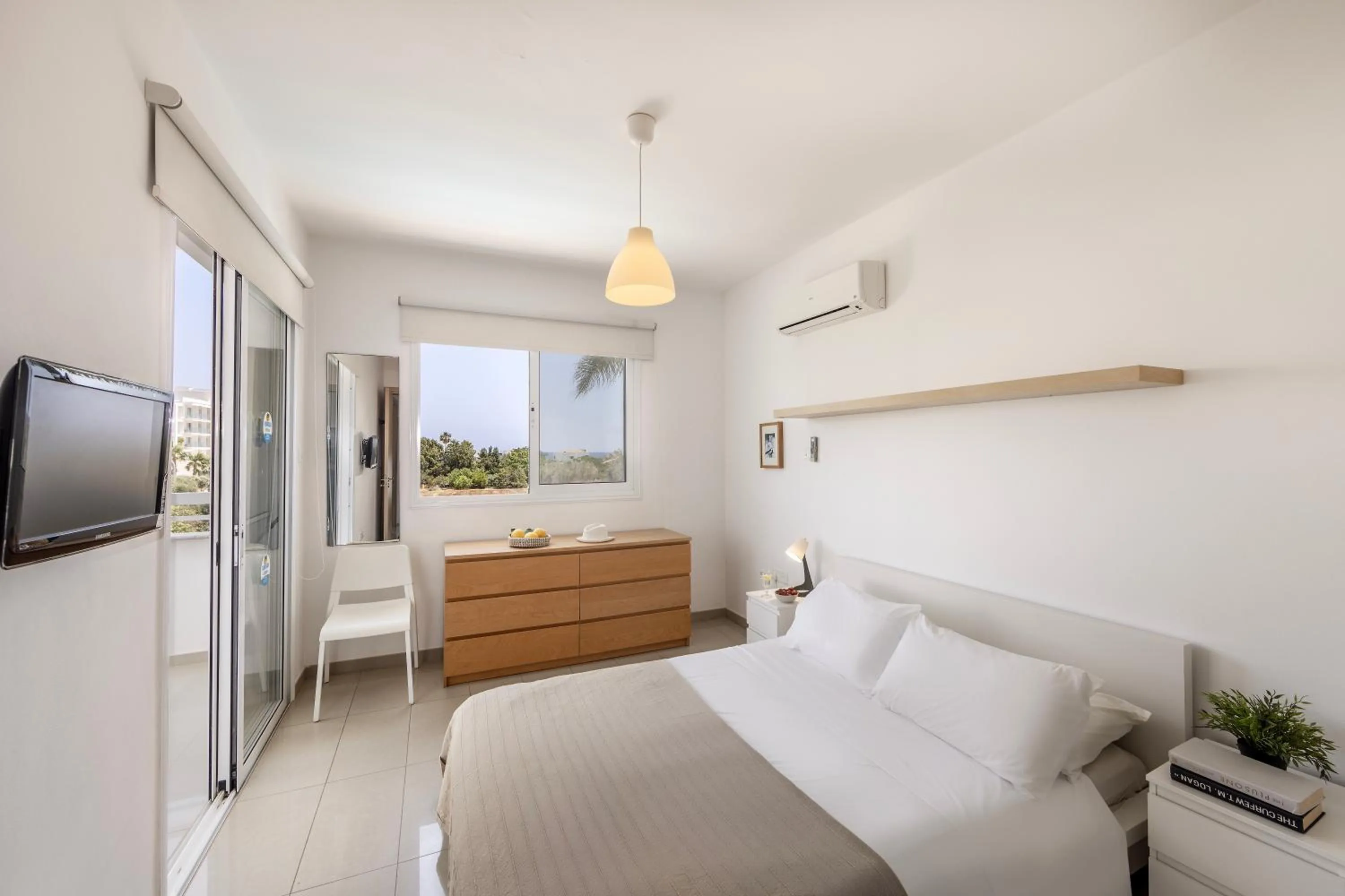 Bed in Flouressia Gardens