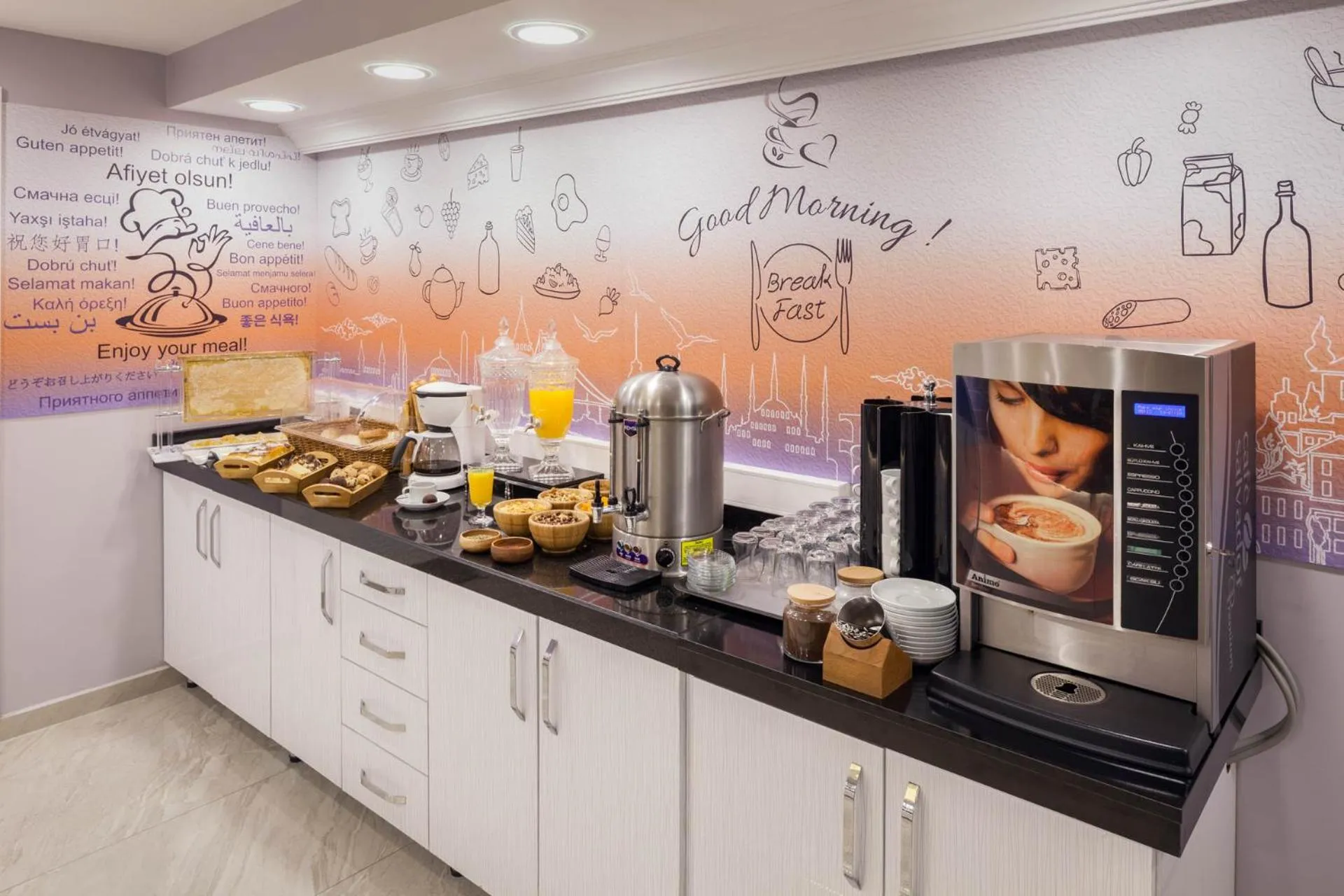 Coffee/tea facilities in OBAHAN HOTEL-Special Class