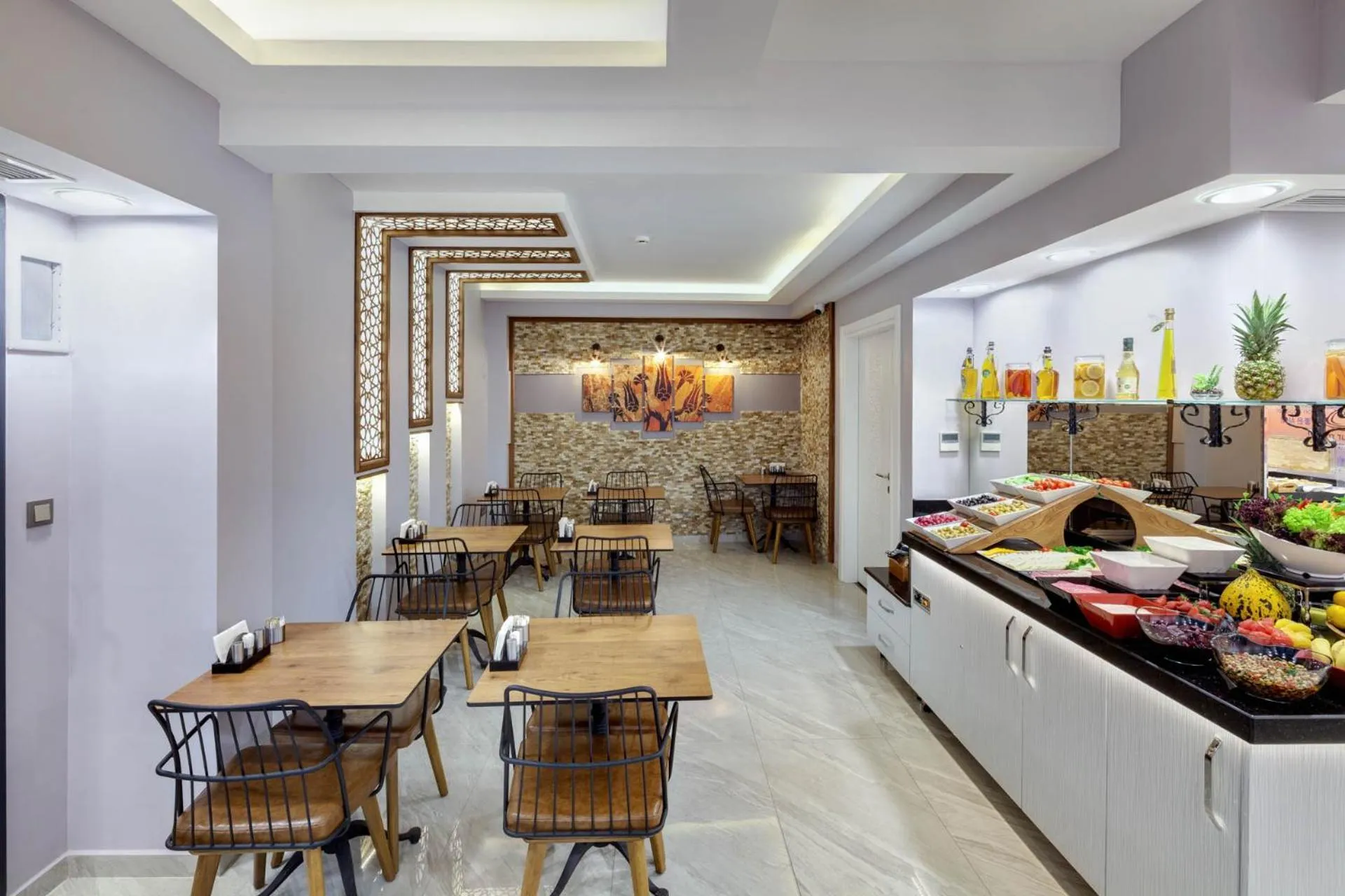 Coffee/tea facilities in OBAHAN HOTEL-Special Class