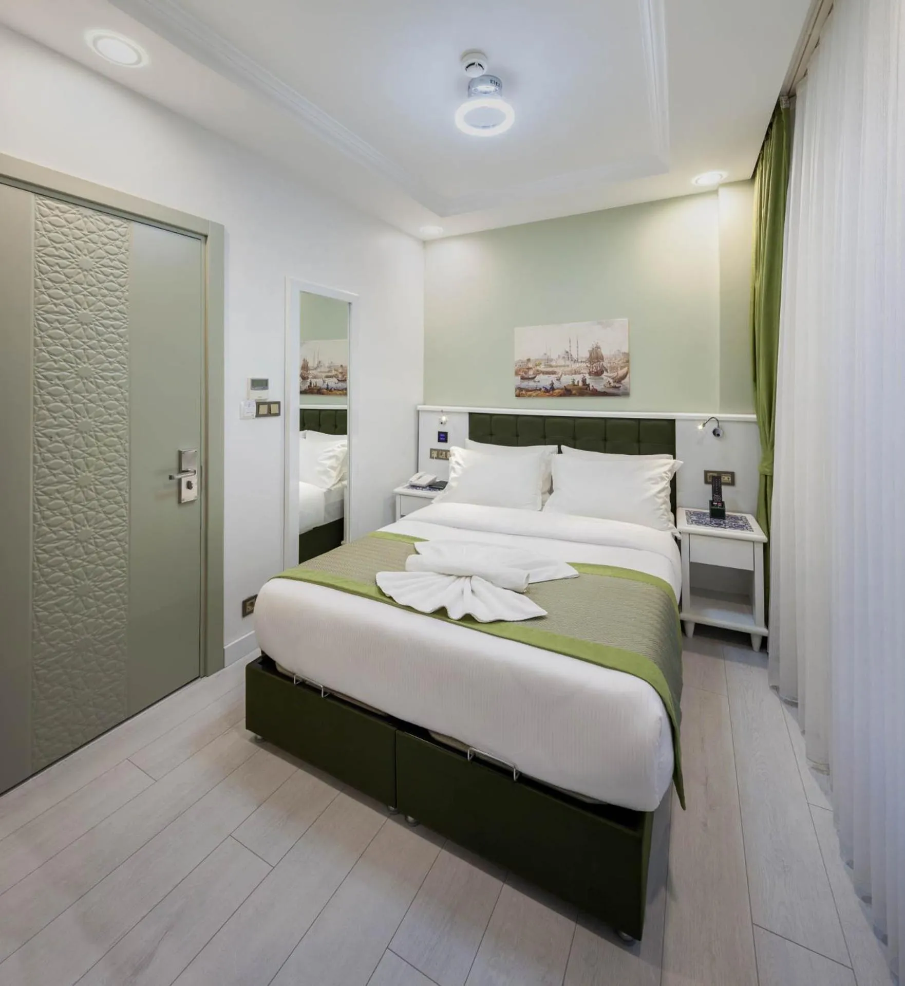 Bed in OBAHAN HOTEL-Special Class