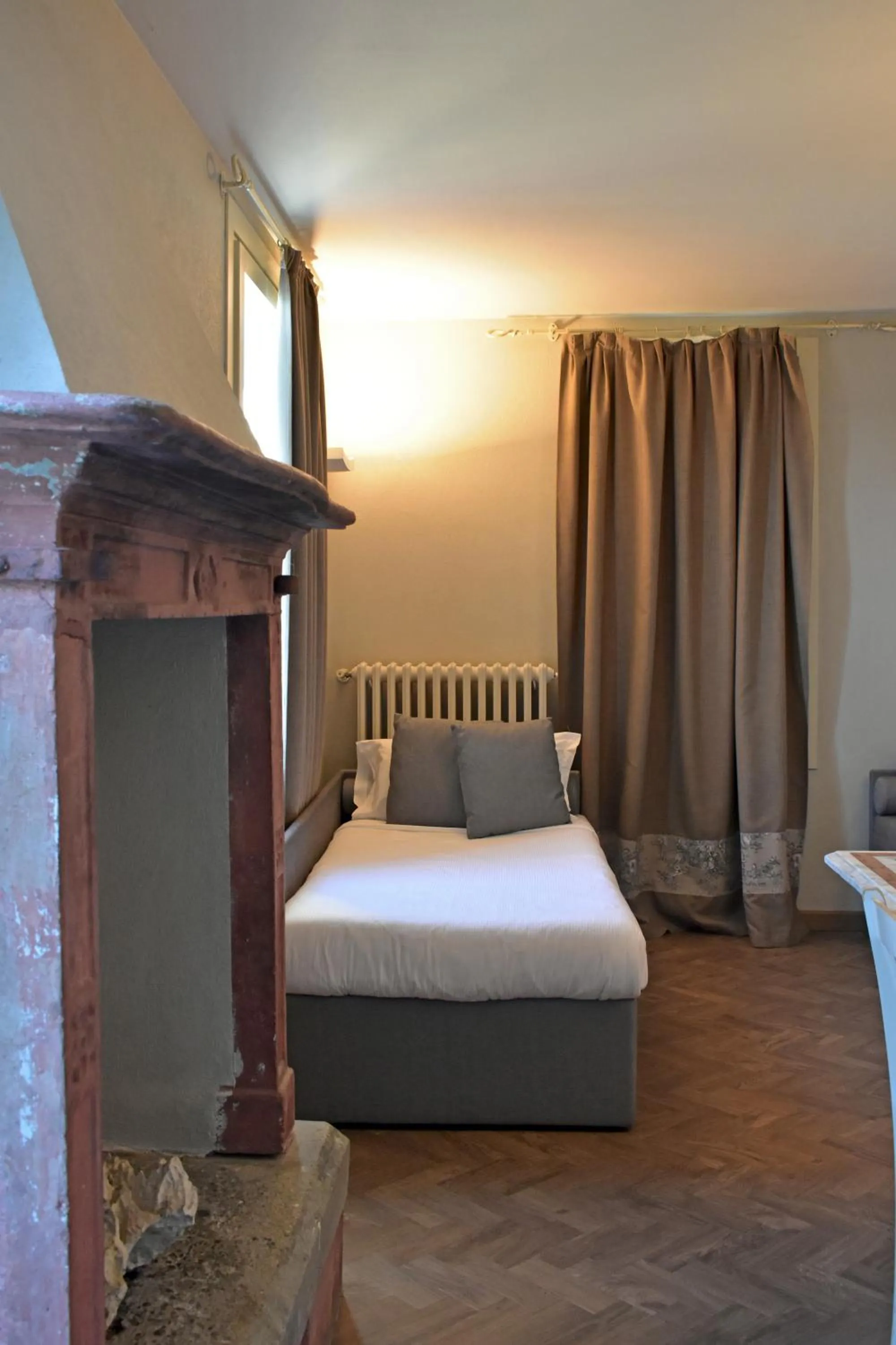 Photo of the whole room, Bed in Villa Pioppi Hotel