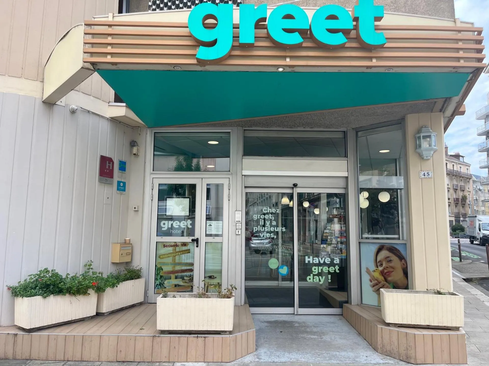 greet hotel Grenoble Centre Gare