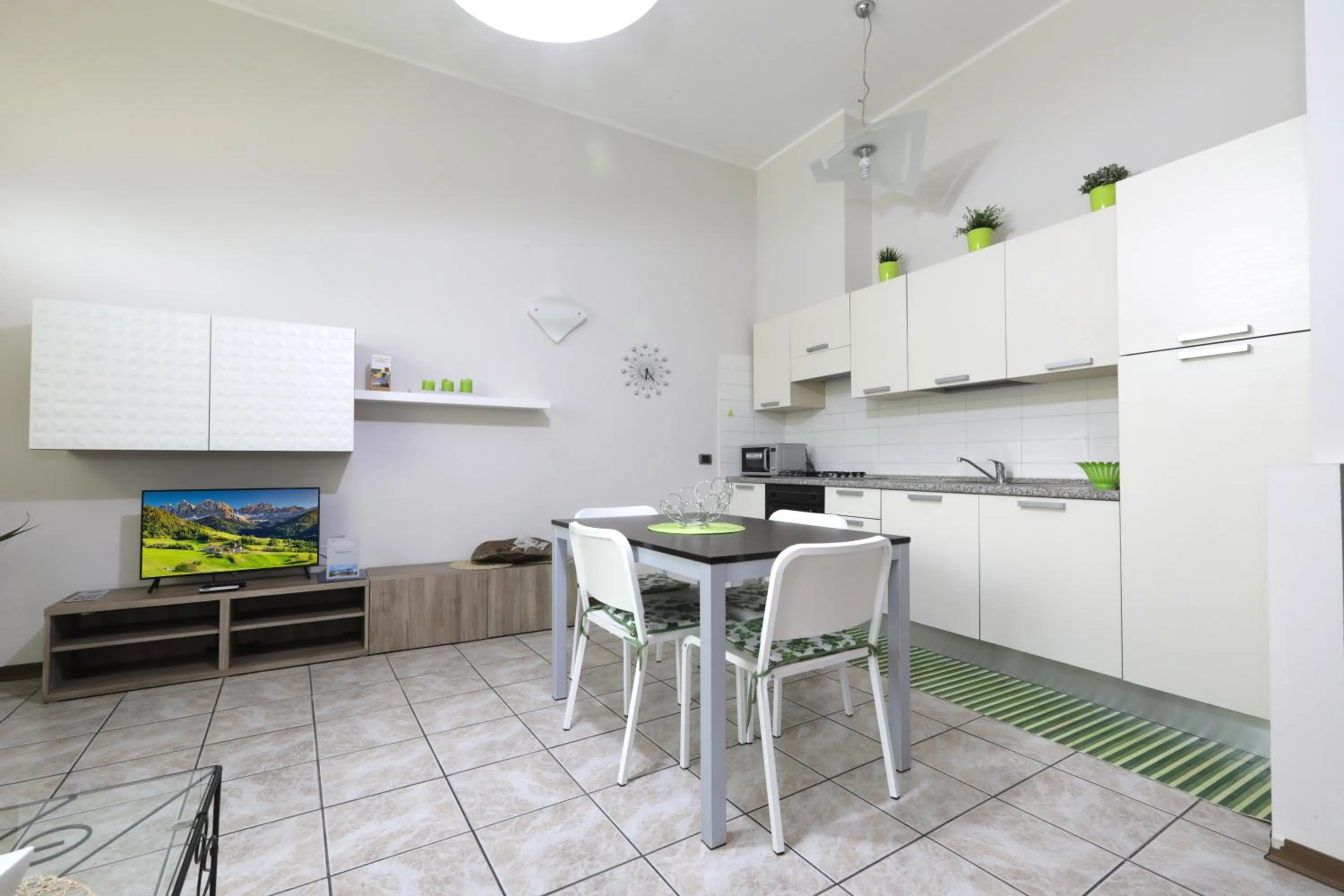 TV and multimedia in Hotel Residence Aurora