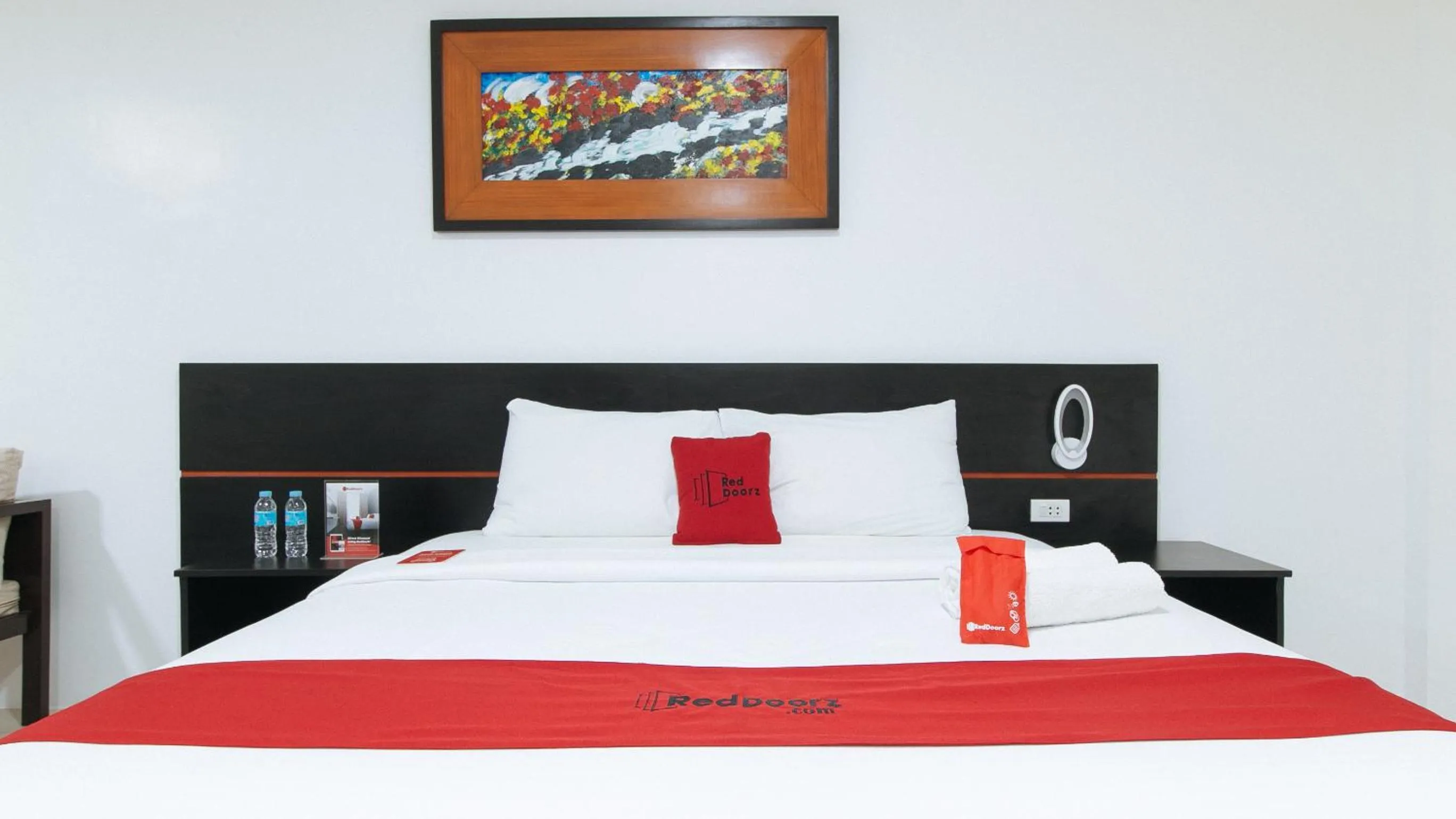 Bedroom, Bed in RedDoorz Plus at Evangelista Street Makati