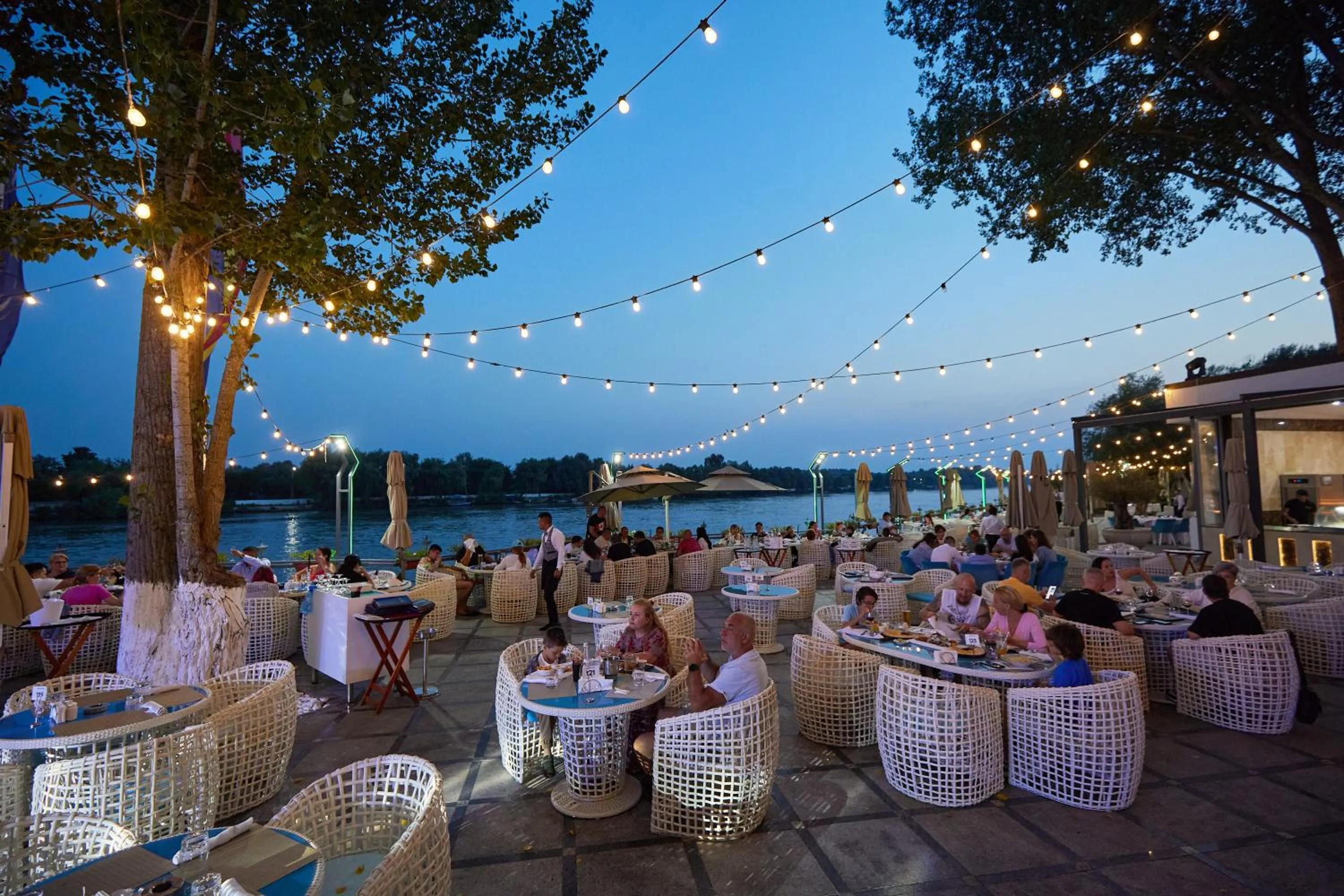 Restaurant/places to eat in Lebada Luxury Resort & Spa