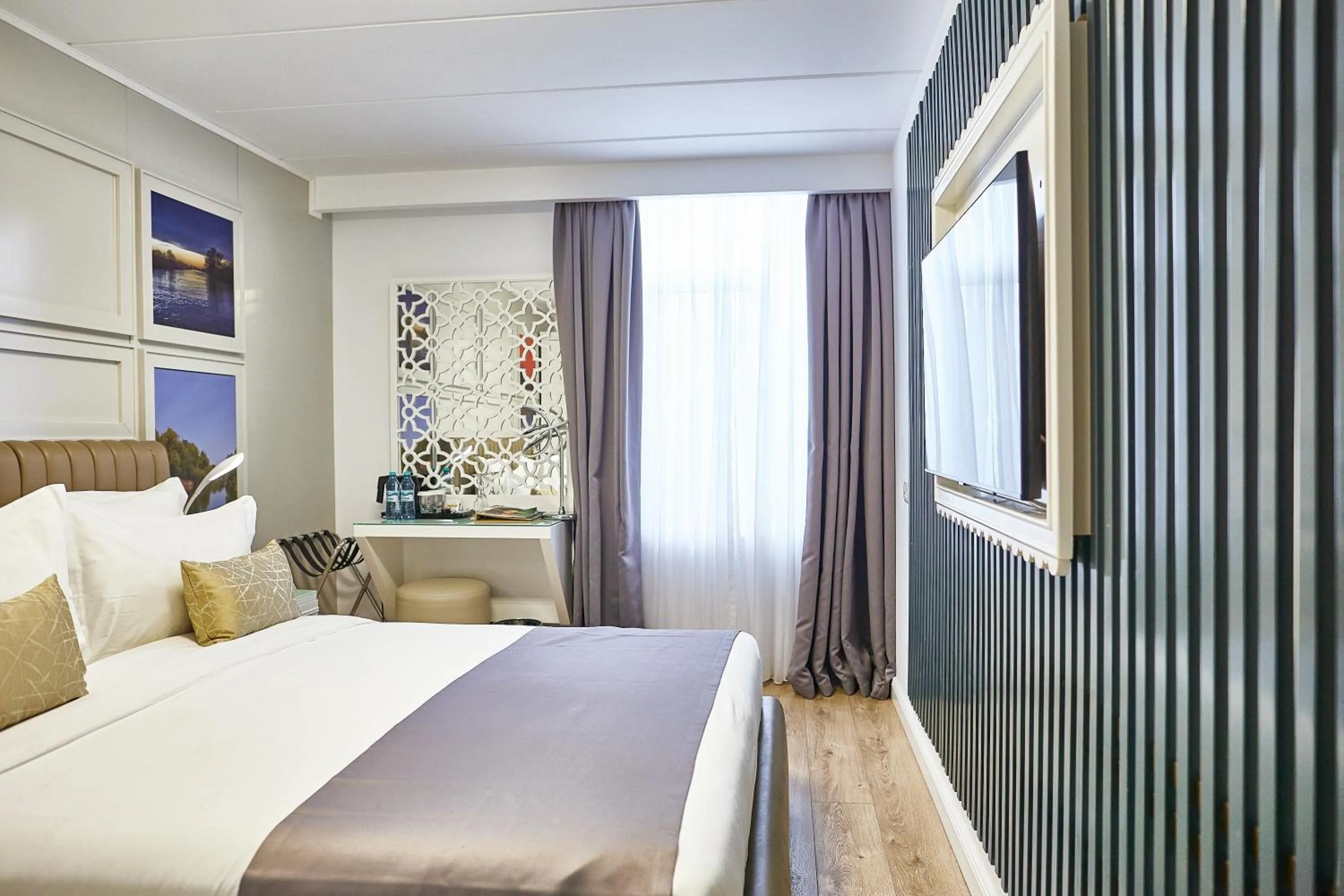 Bed in Lebada Luxury Resort & Spa