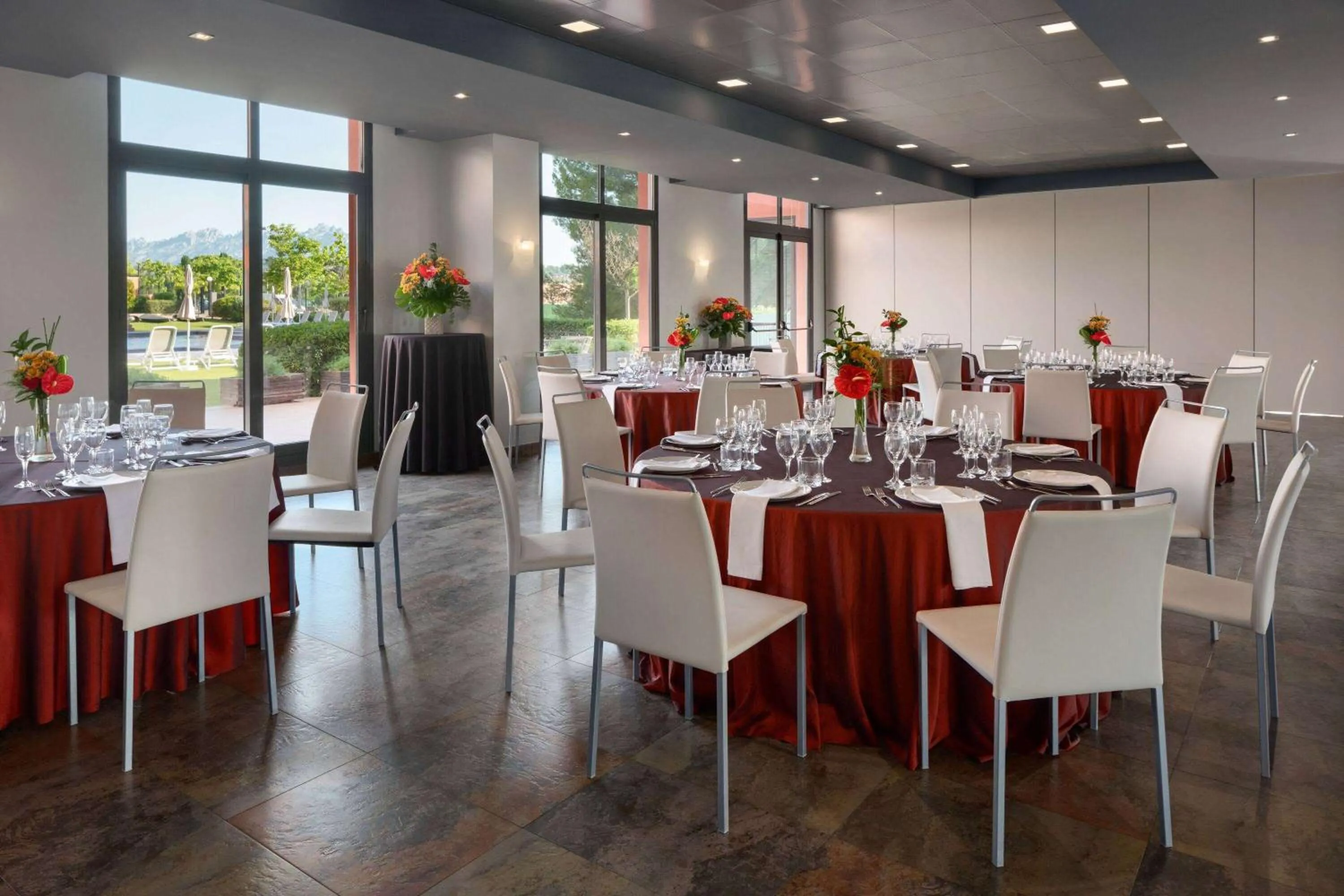 Meeting/conference room in Dolce by Wyndham Barcelona Resort