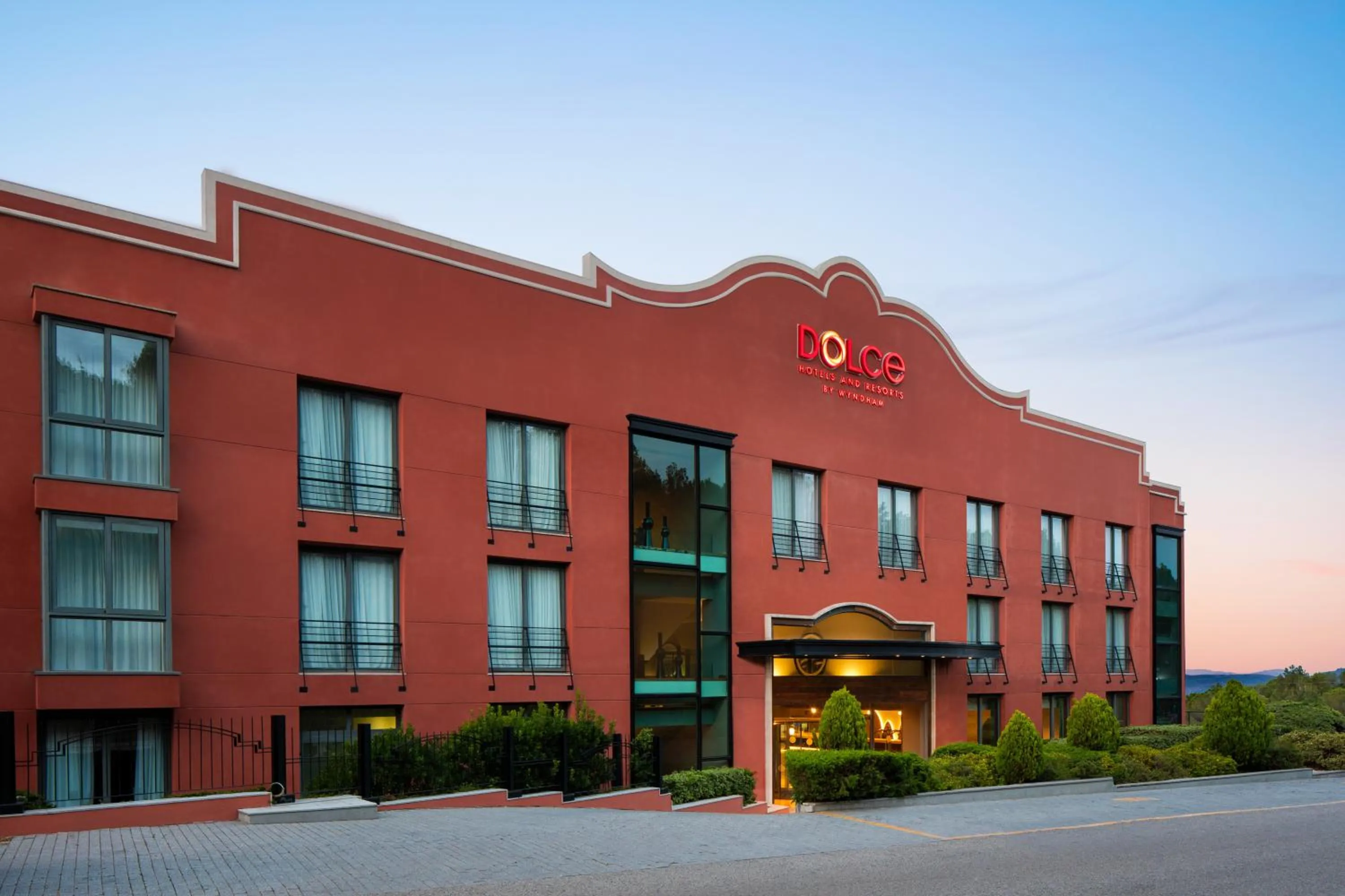 Facade/entrance in Dolce by Wyndham Barcelona Resort