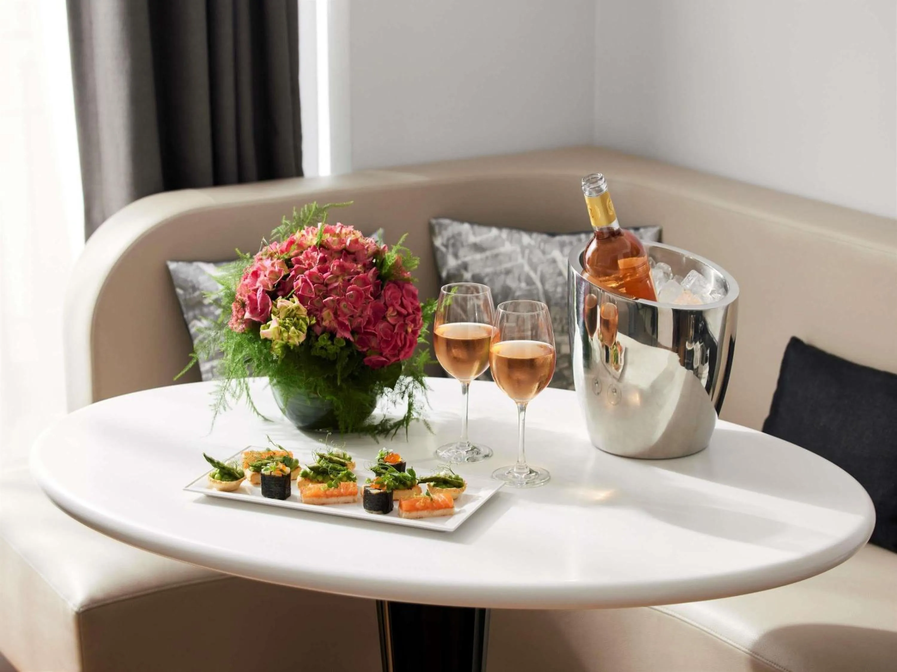 Bedroom in Sofitel Paris Arc De Triomphe