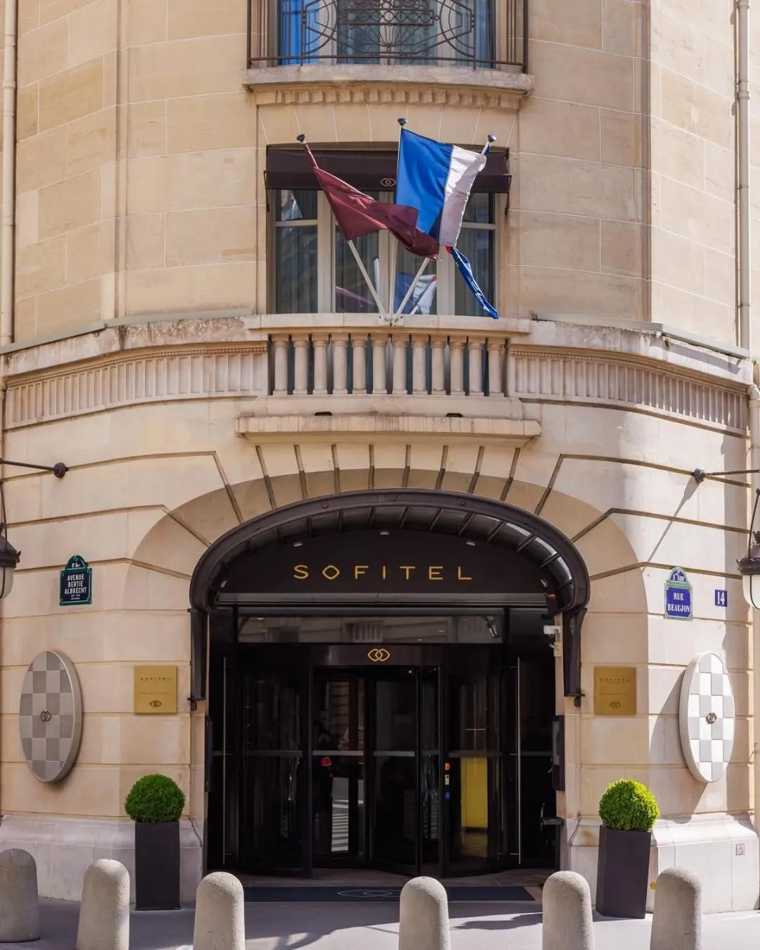 Facade/entrance in Sofitel Paris Arc De Triomphe