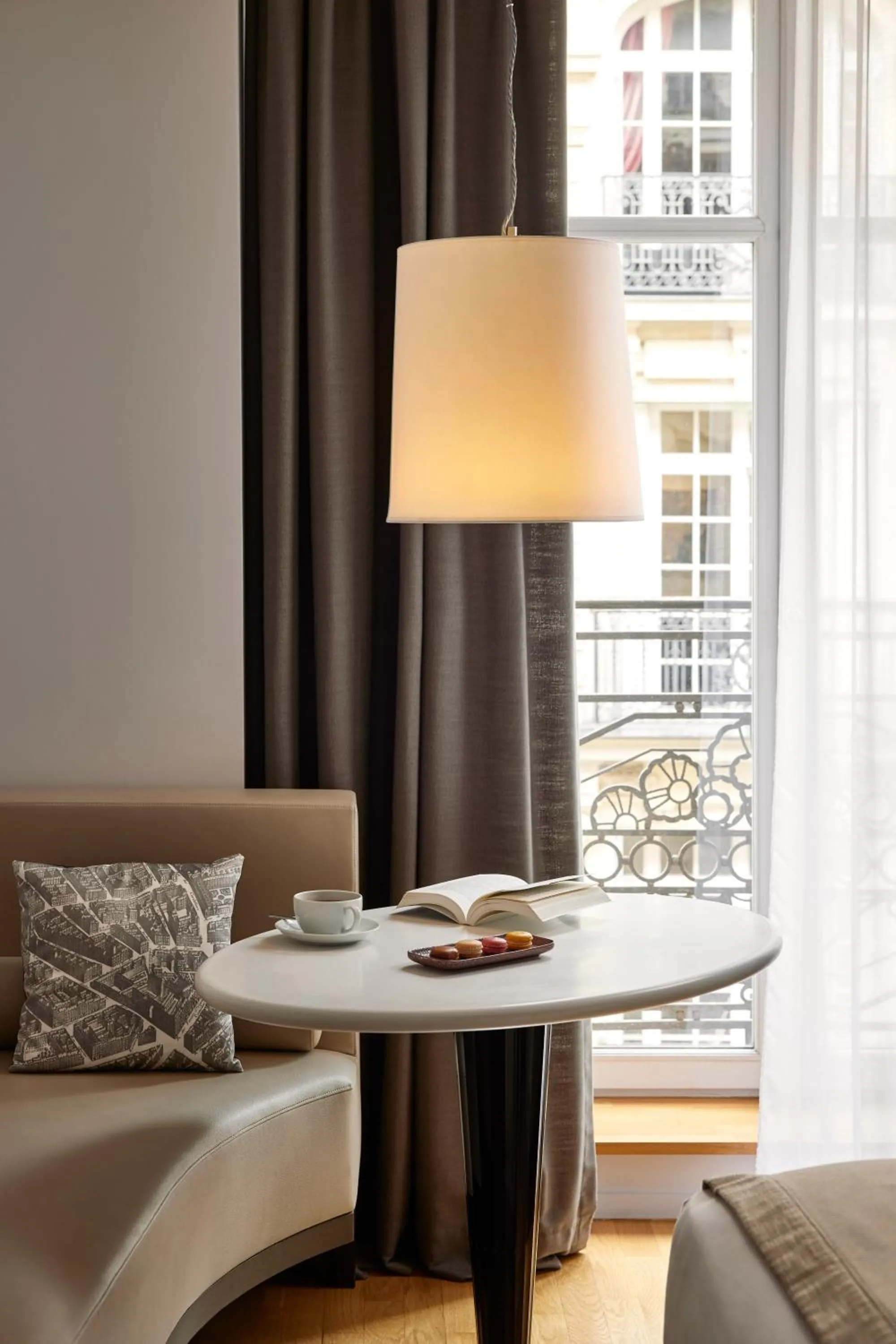 Photo of the whole room in Sofitel Paris Arc De Triomphe