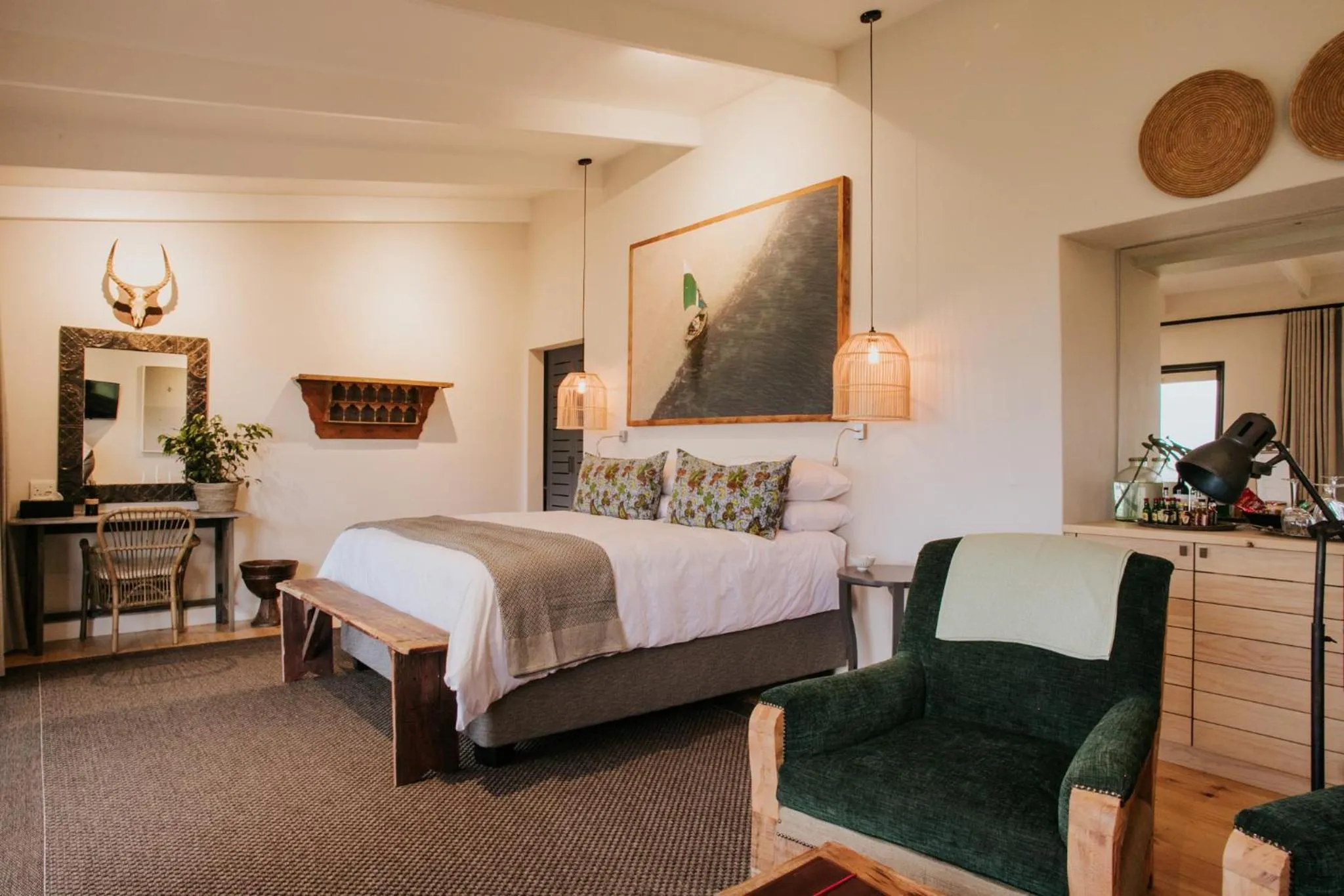 Bed in Emily Moon River Lodge