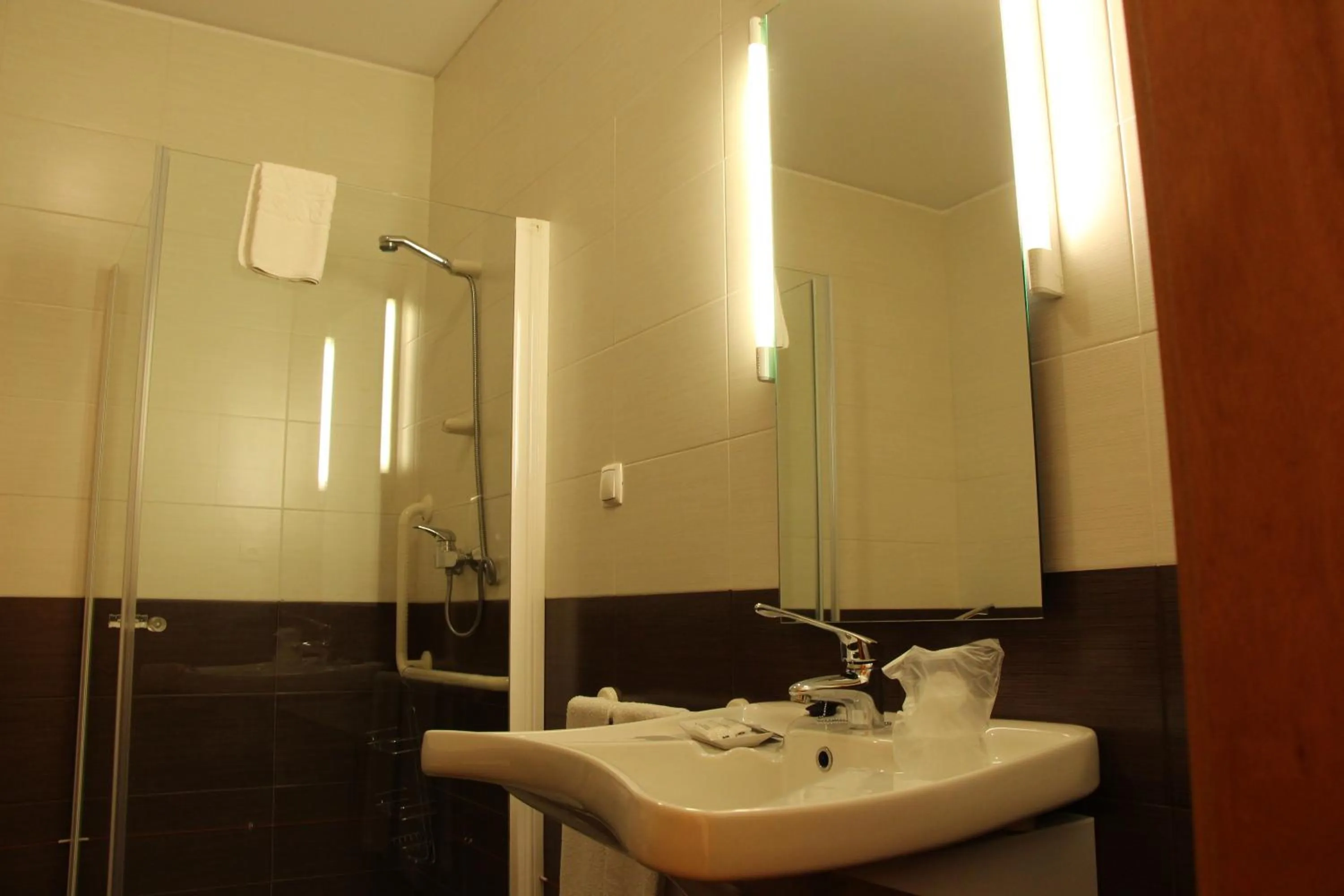 Toilet in Hotel Minho Belo