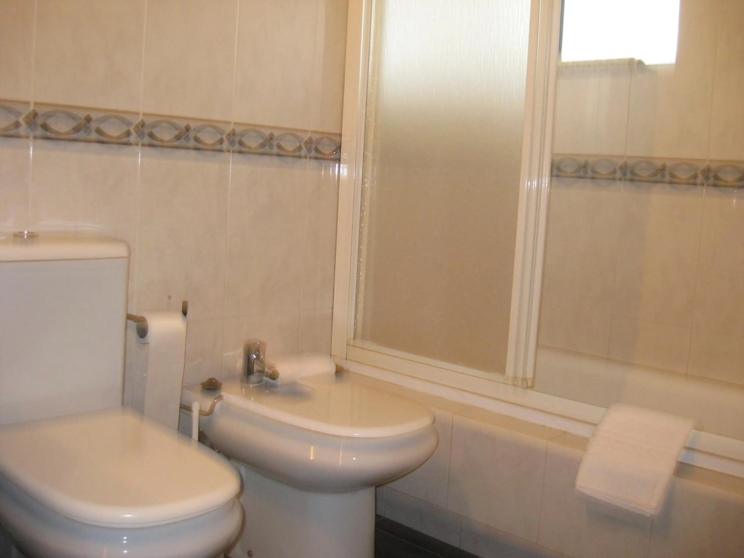 Toilet in Hotel Minho Belo