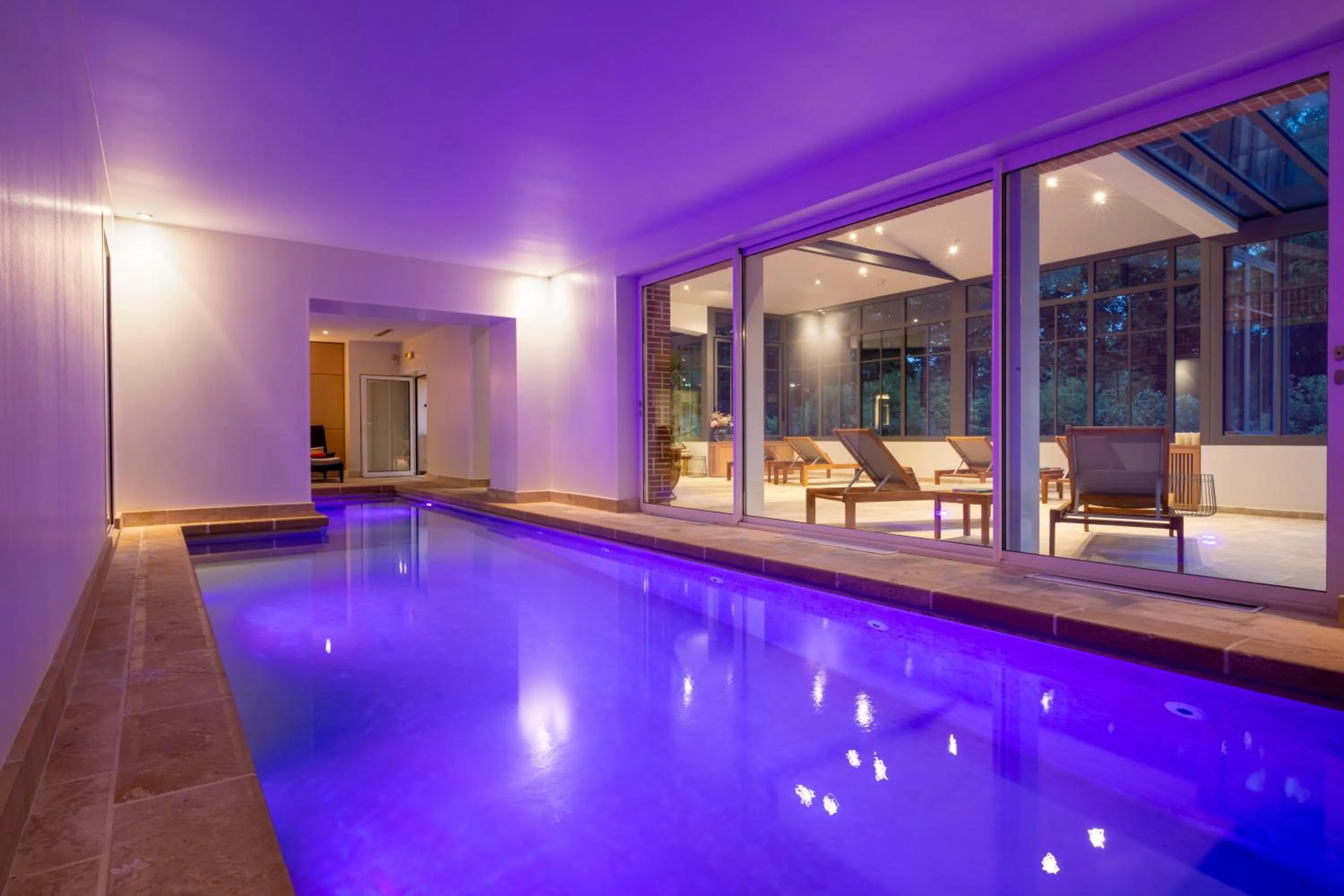 Swimming pool in Hôtel & Spa de La Bretesche