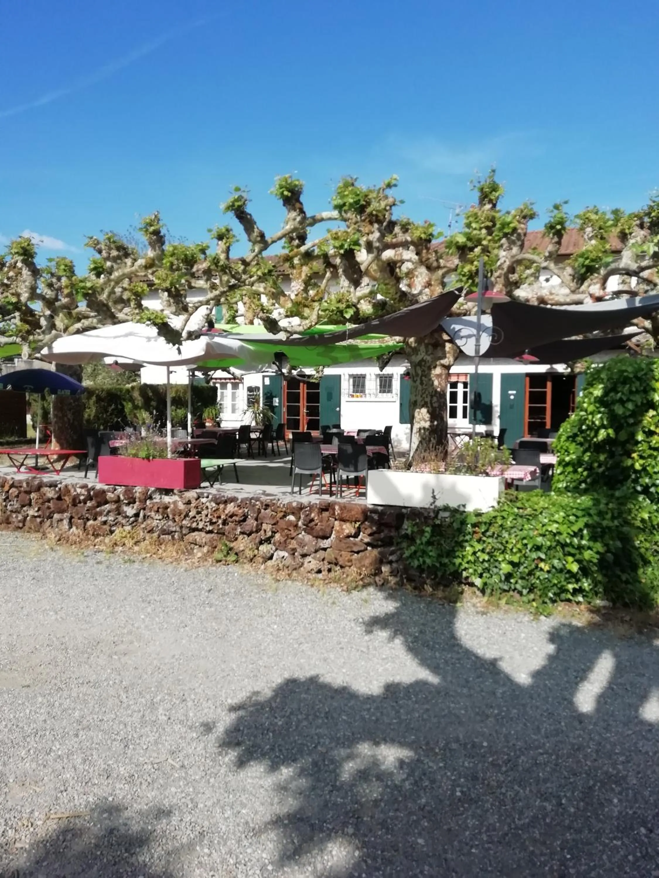 Property building in L'Auberge de Lugos