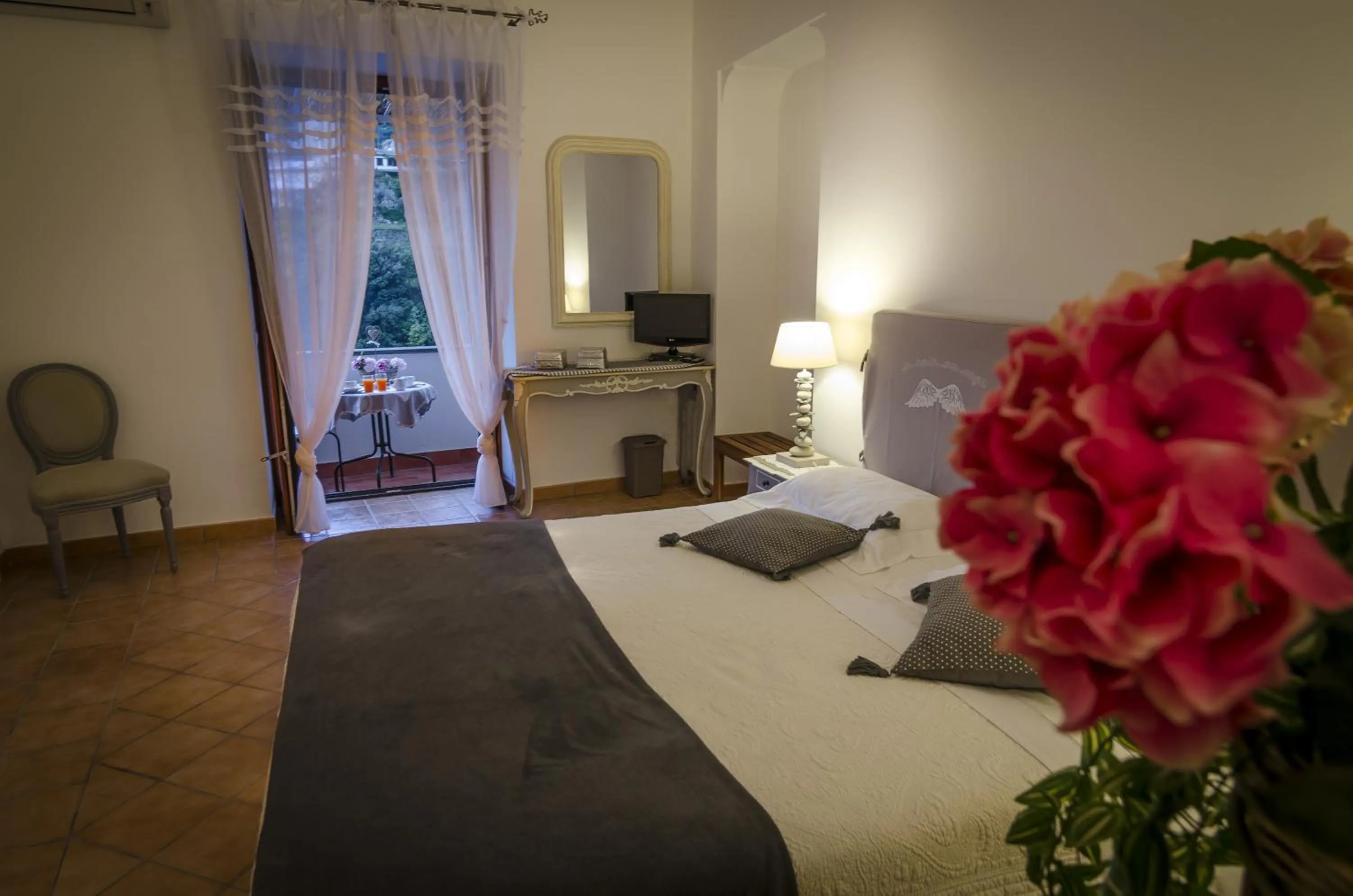 Photo of the whole room, Bed in Maison Liparlati