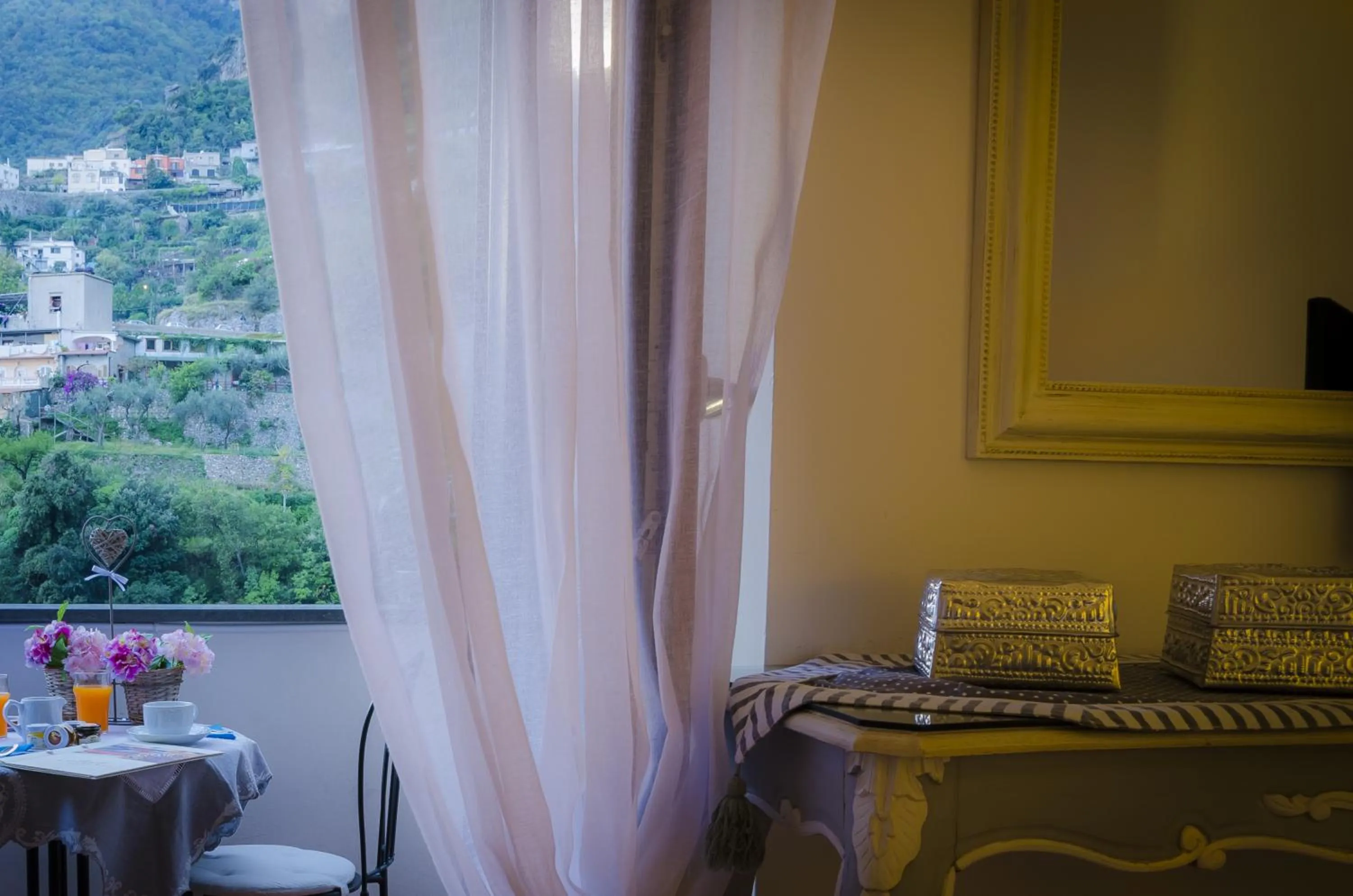 Decorative detail in Maison Liparlati