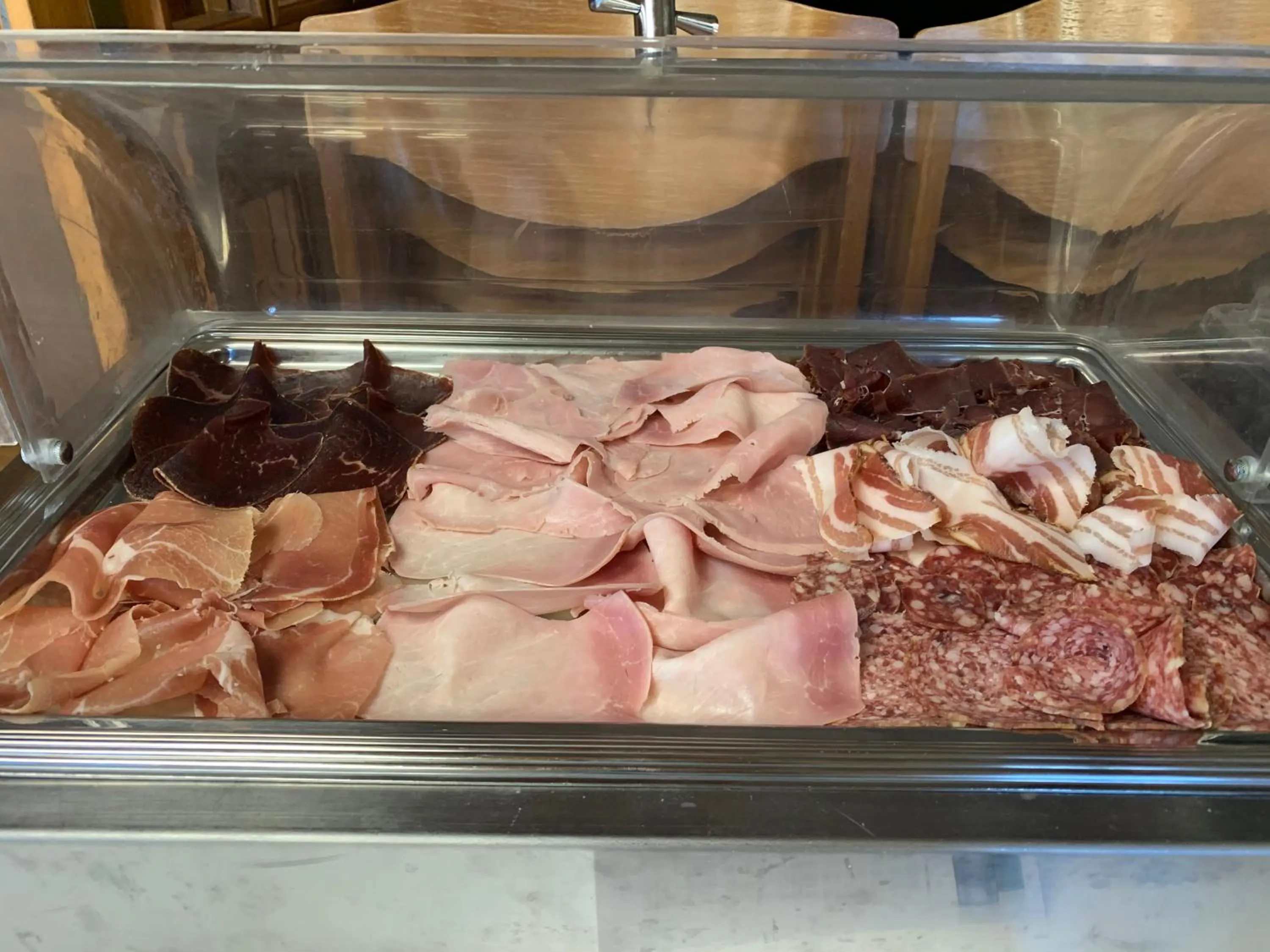 Breakfast in Hotel - Restaurant Eierhals am Ägerisee