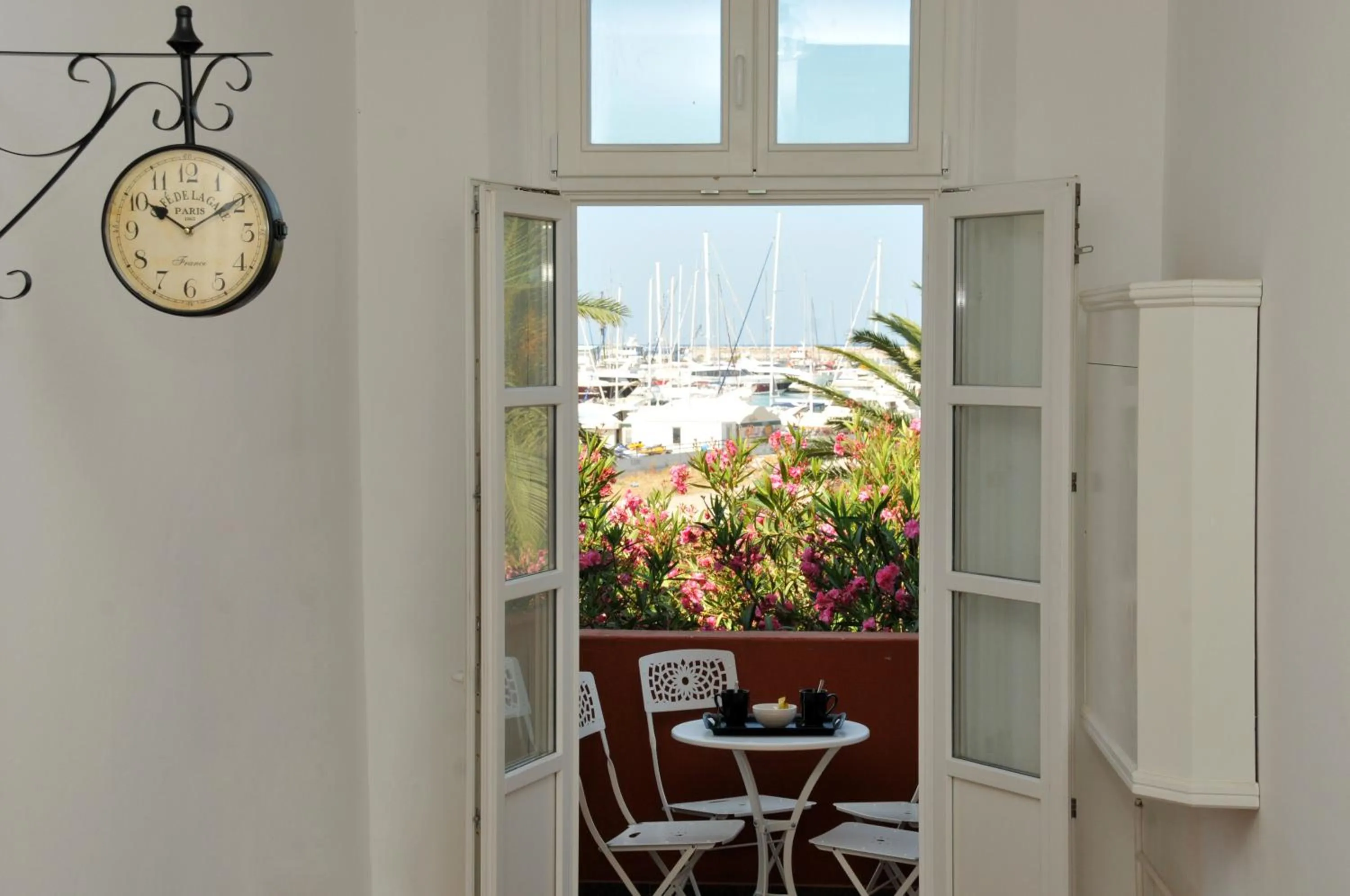 Balcony/Terrace in Le Petit Chateau