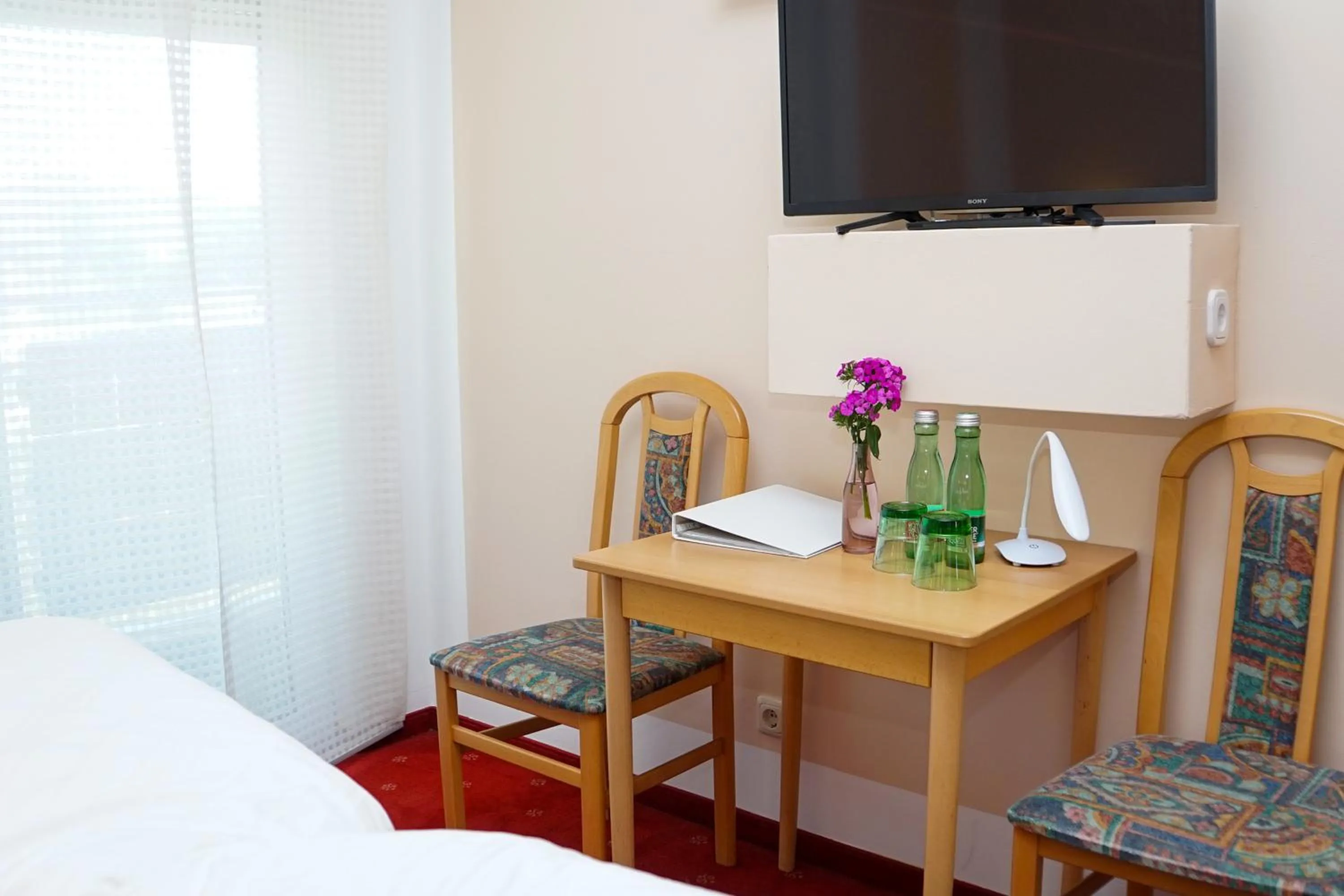 Photo of the whole room, Bed in Hotel Hudelist