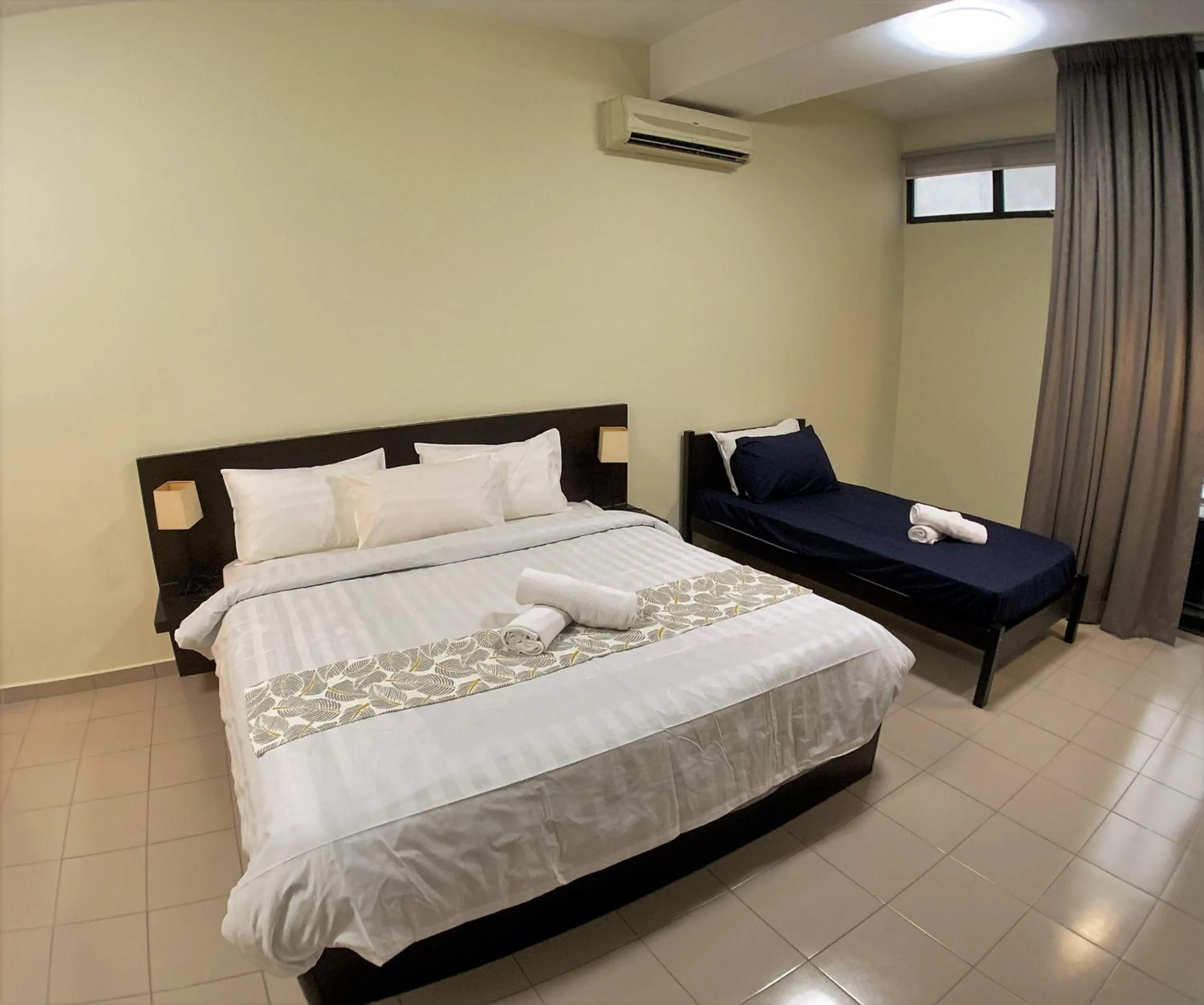 Bed in Bukit Bintang Apartment by Sarah's Lodge @ Fahrenheit88