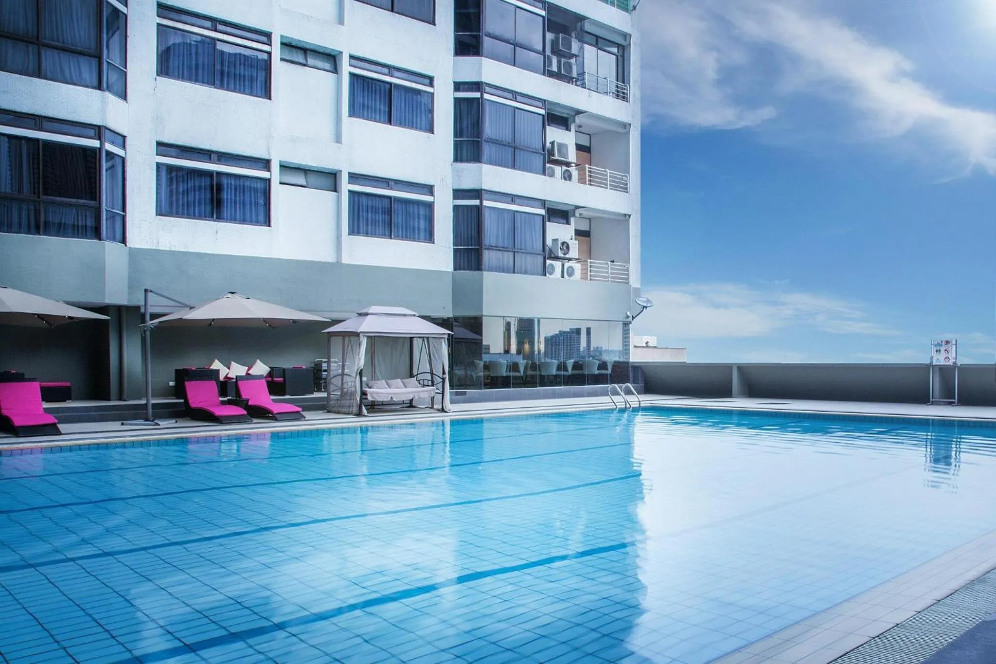 Swimming pool in Bukit Bintang Apartment by Sarah's Lodge @ Fahrenheit88