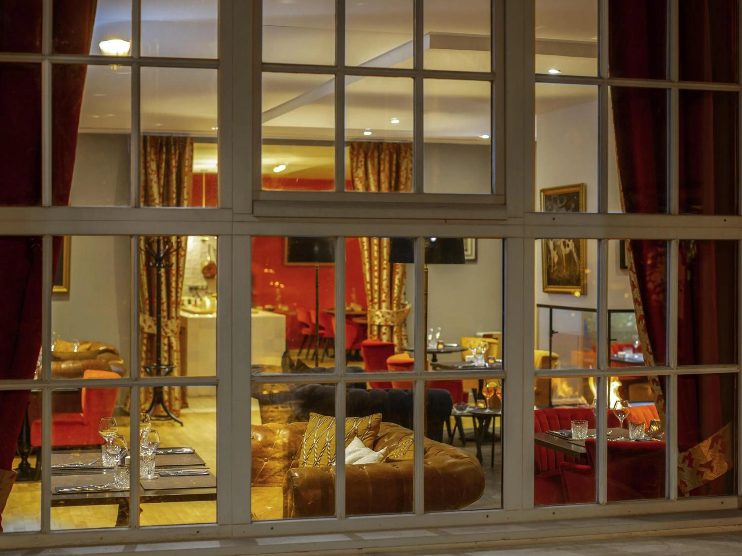 Restaurant/places to eat in Mercure Rambouillet Relays Du Château