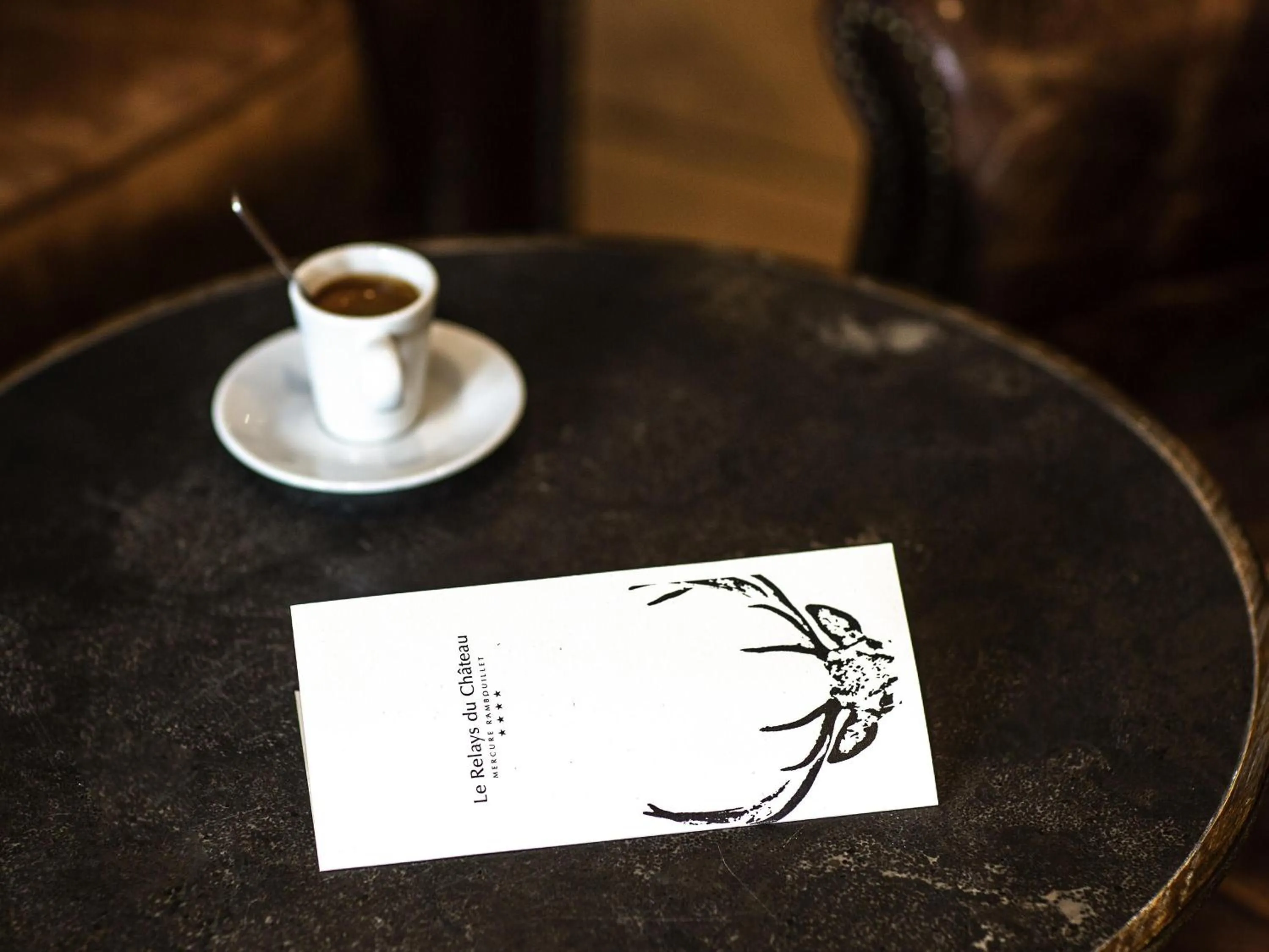 Restaurant/places to eat in Mercure Rambouillet Relays Du Château