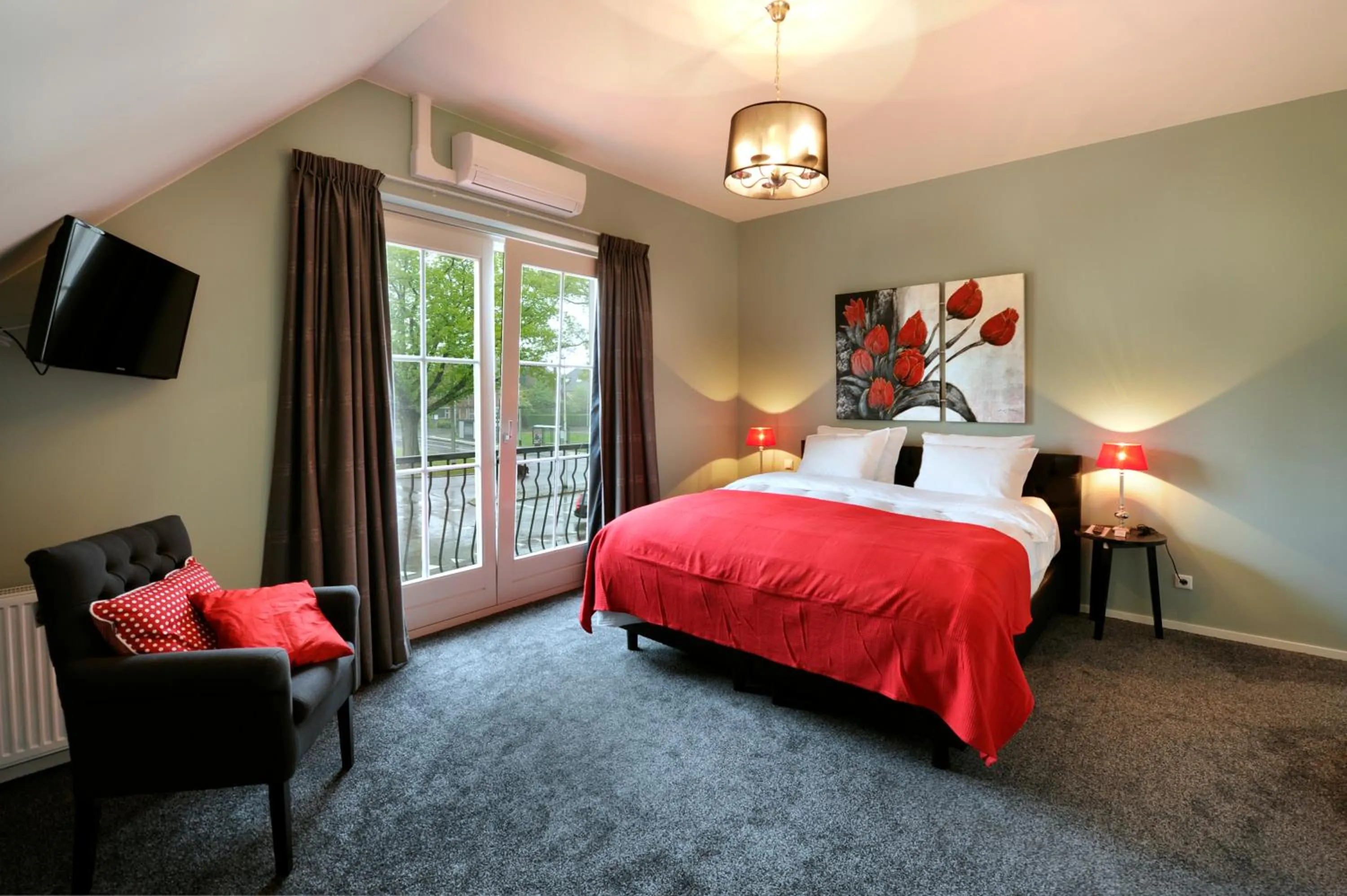 Photo of the whole room, Bed in Hotel Trix