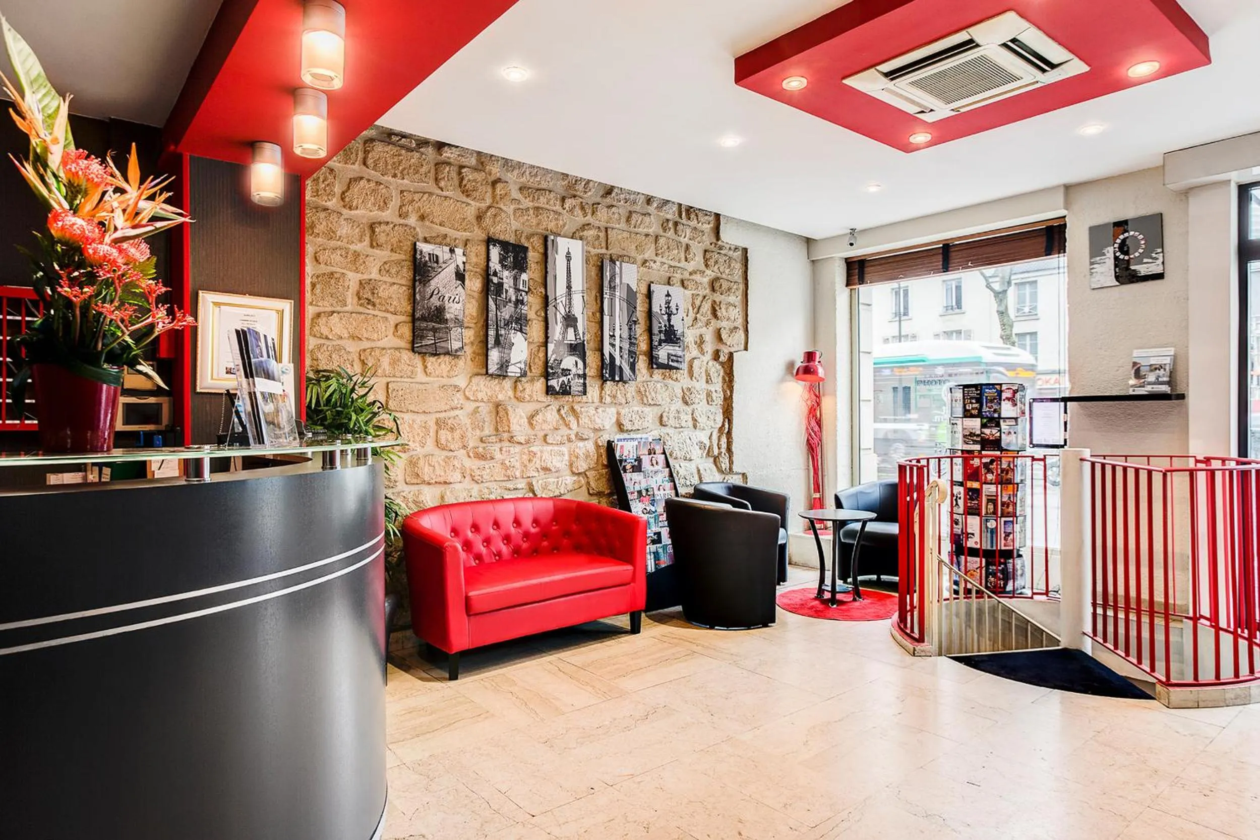 Facade/entrance in Best Western Nouvel Orléans Montparnasse