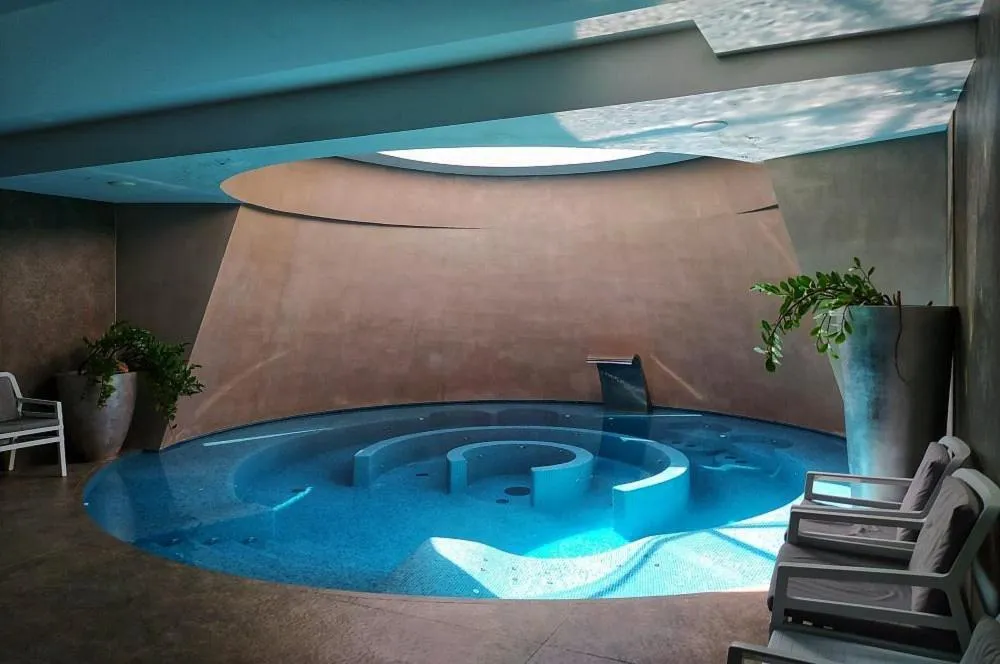 Pool view in Balneum Boutique Hotel & B&B