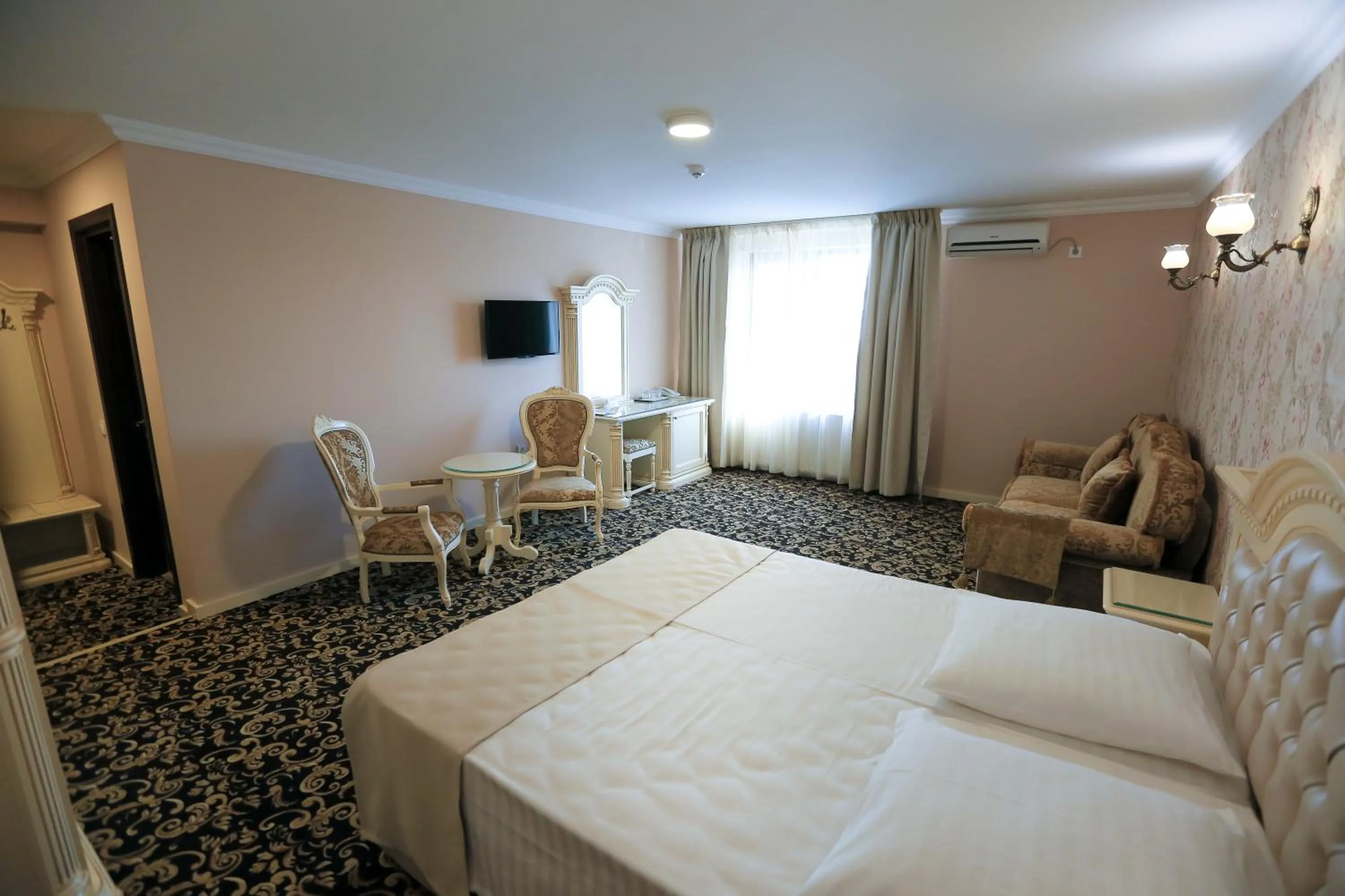 Photo of the whole room, Bed in Hotel Orient Braila