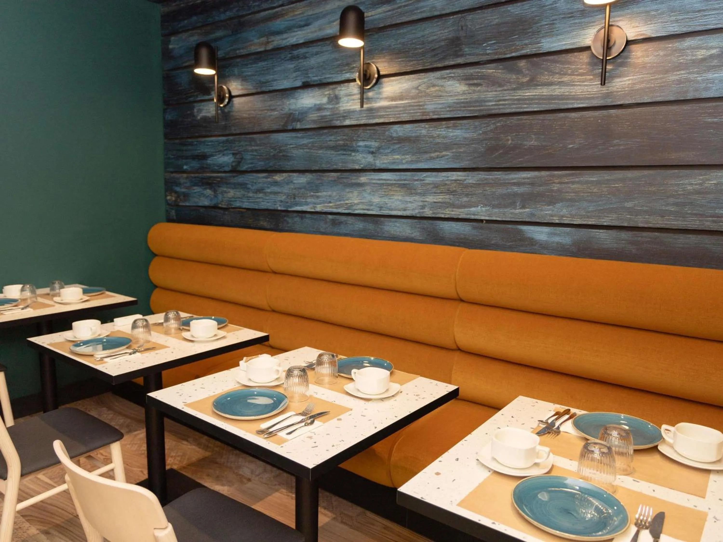 Breakfast in Mercure Annecy Centre