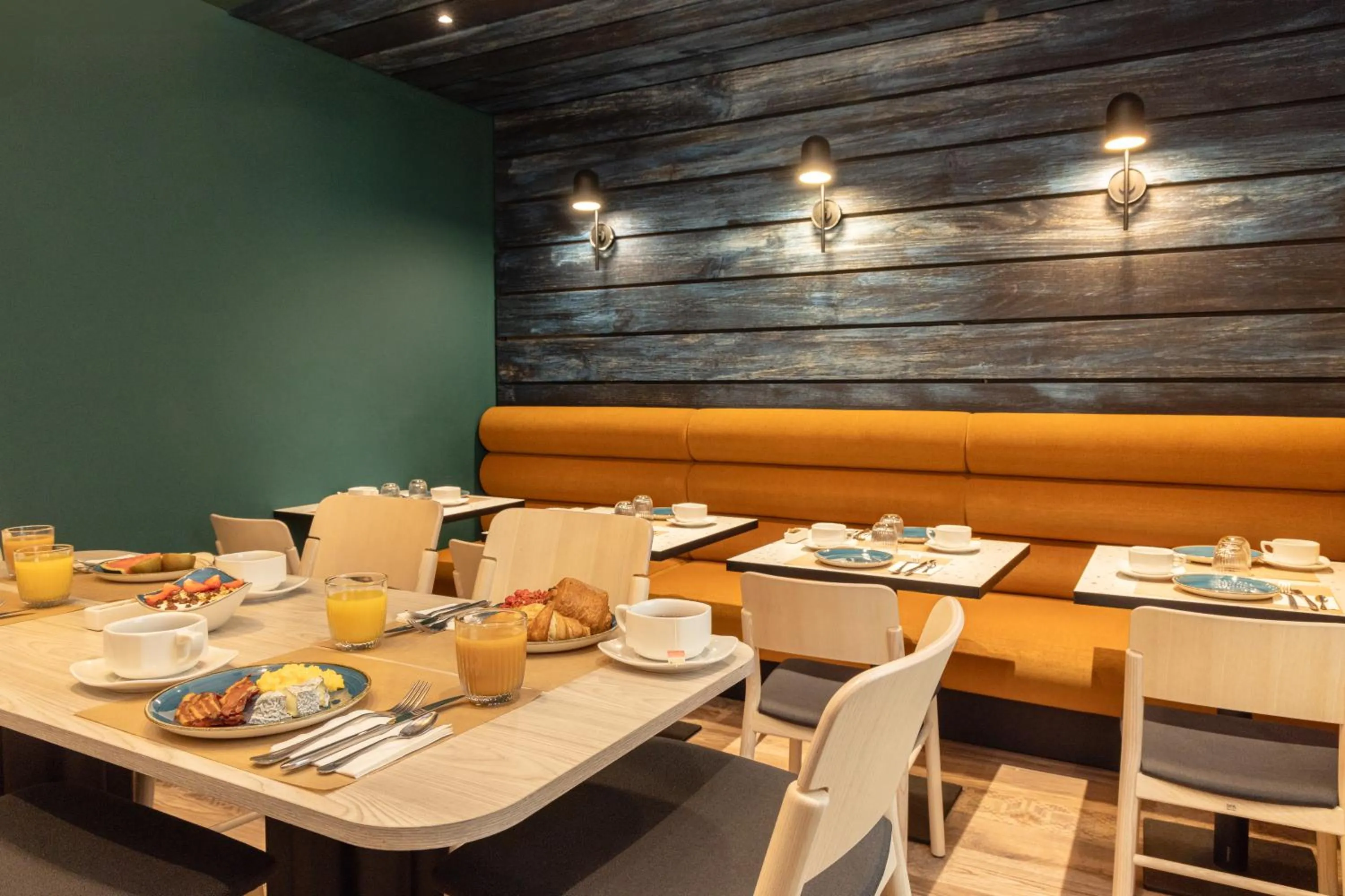 Food and drinks in Mercure Annecy Centre