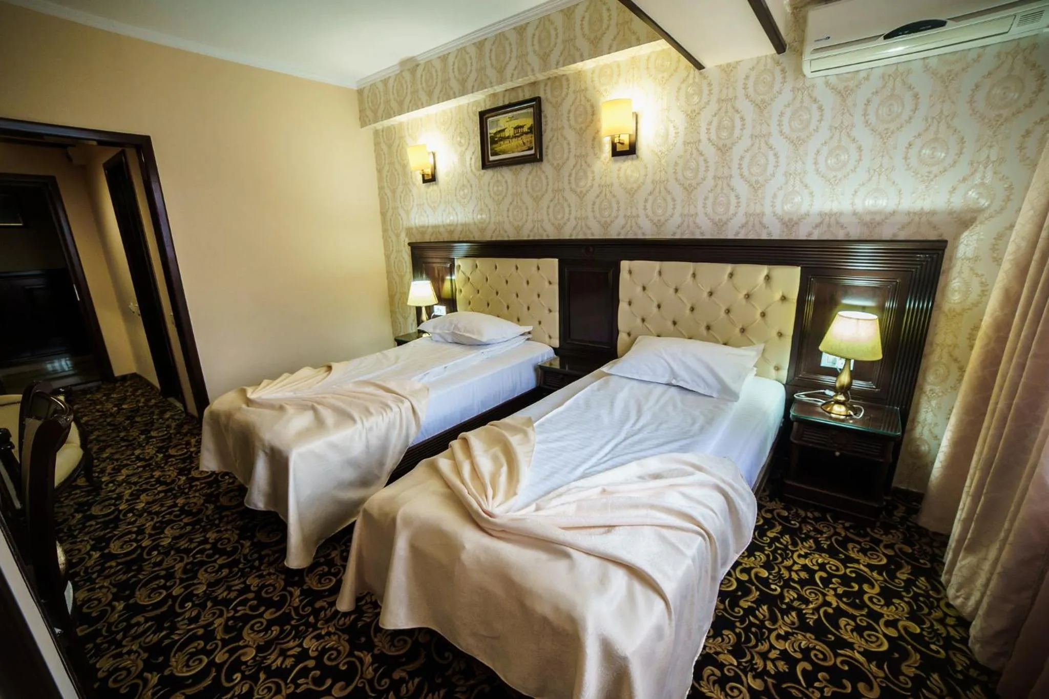 Bedroom, Bed in Grand Hotel Orient Braila