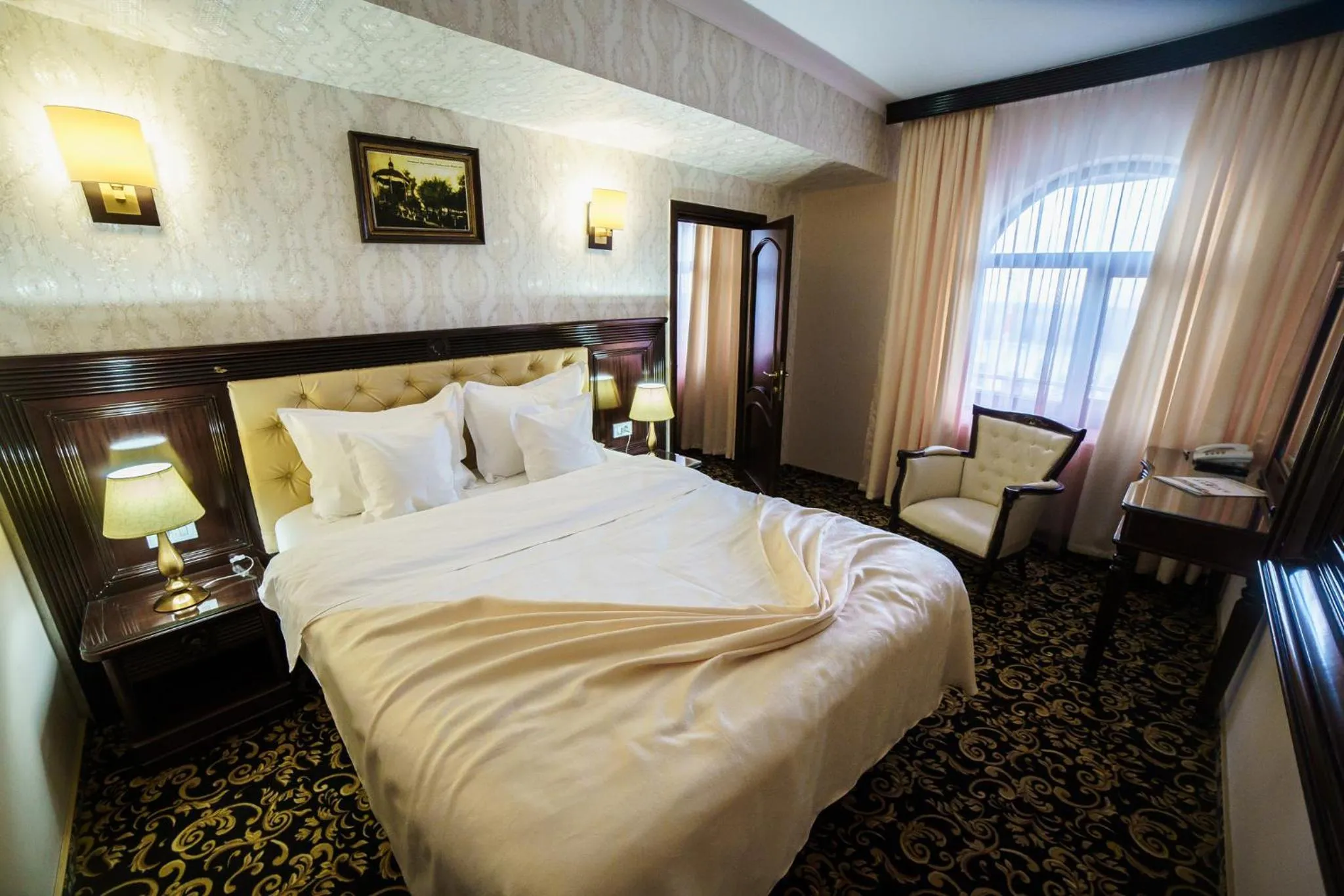 Bedroom, Bed in Grand Hotel Orient Braila