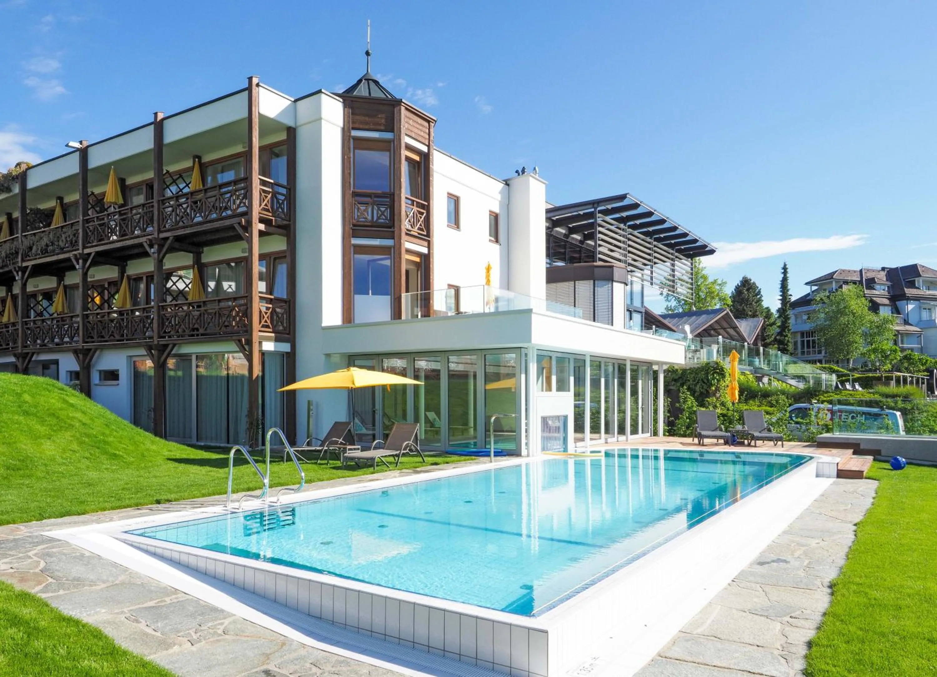 Swimming pool in Seehotel Engstler