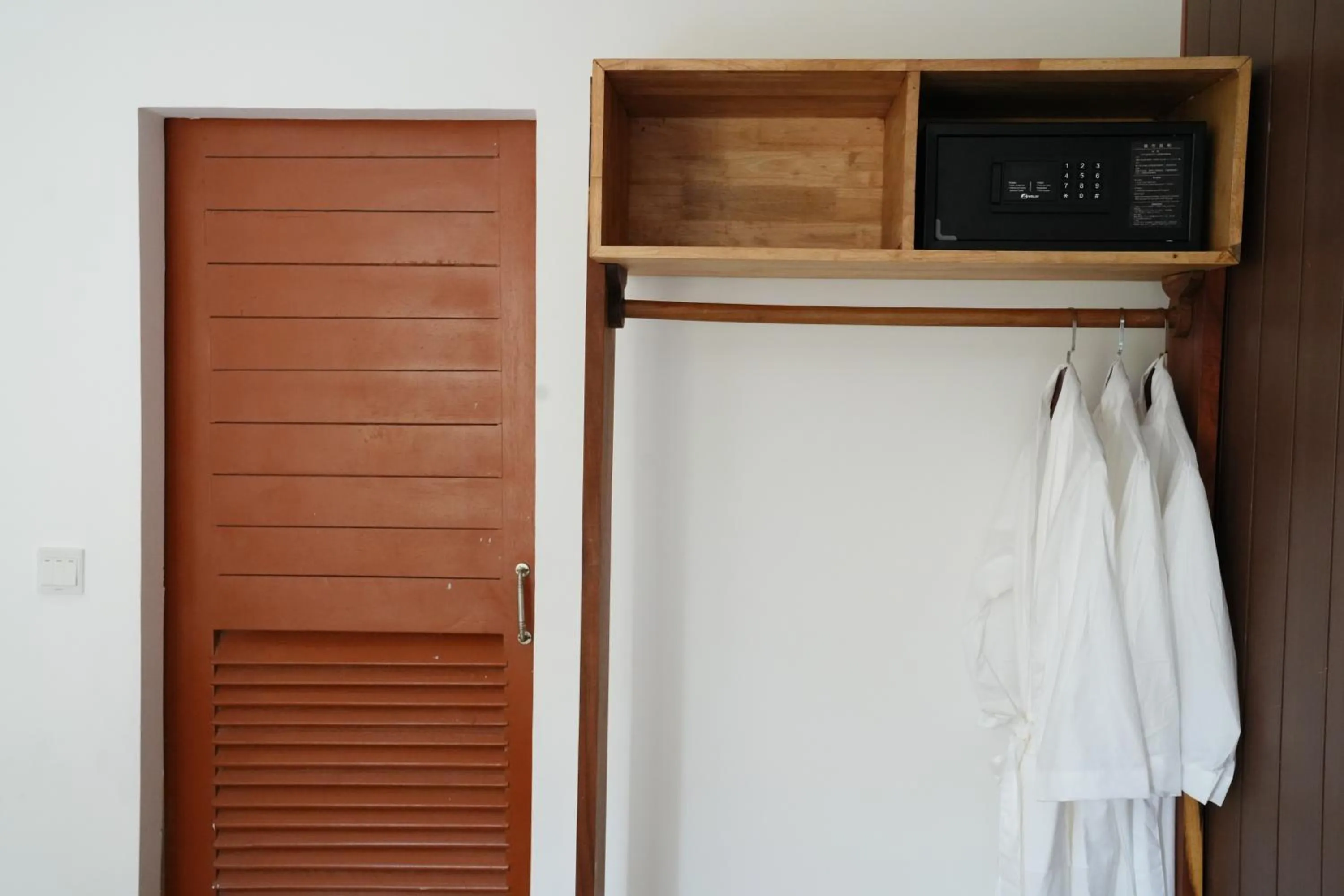 safe, Kitchen/Kitchenette in Bodega Resort