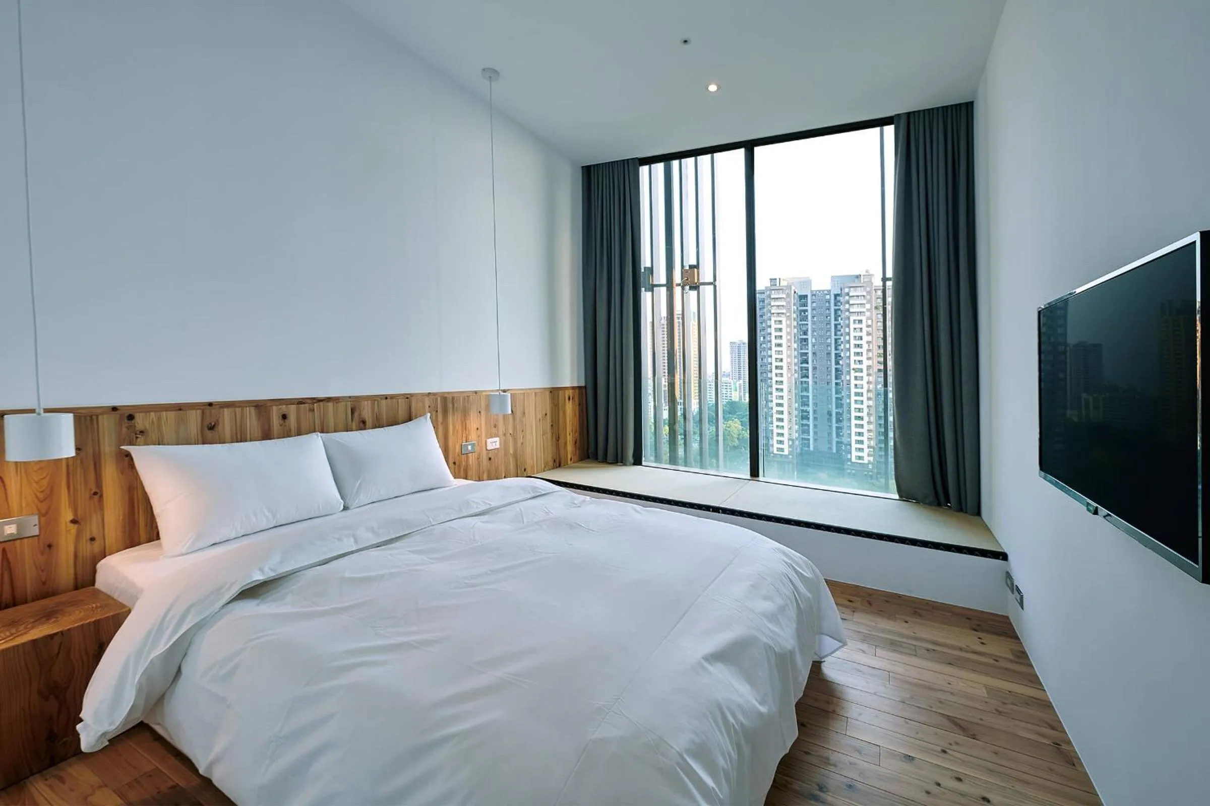 Deluxe Double Room in Star Hostel Taichung Parklane