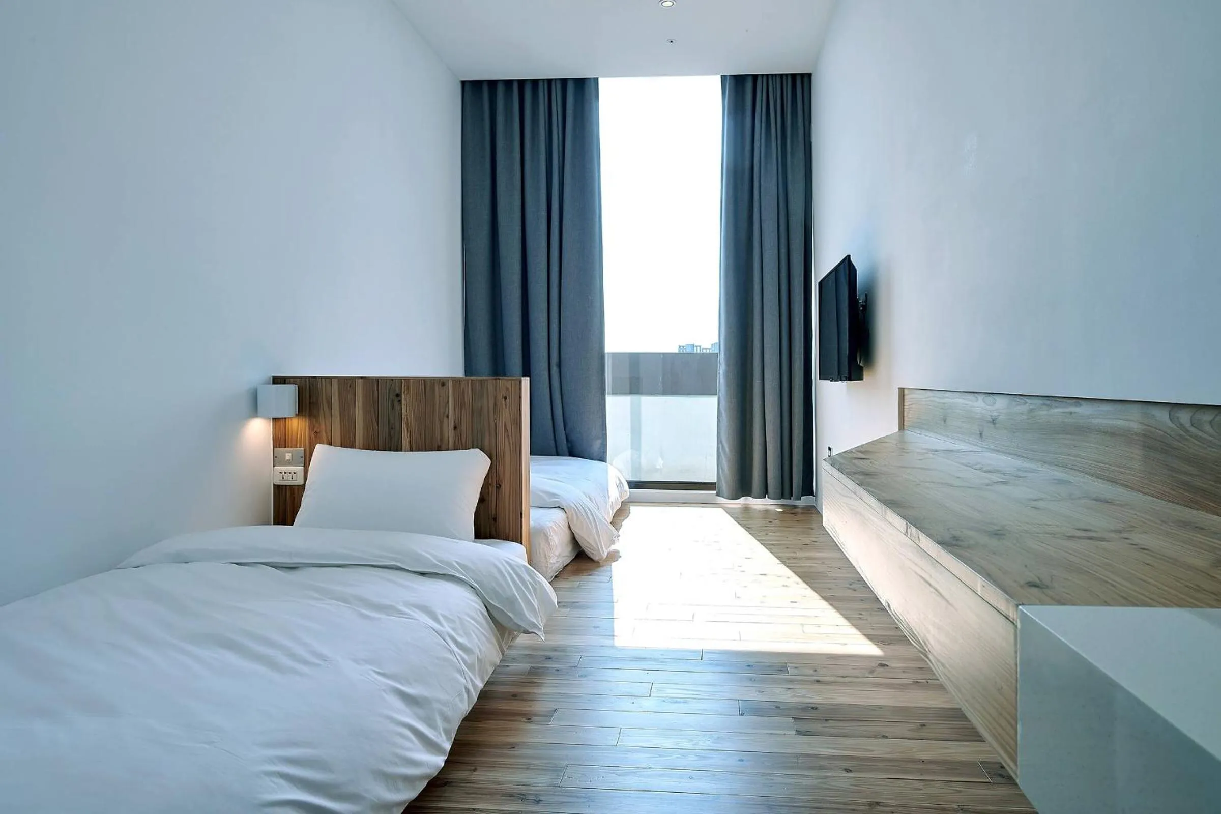 Twin Room with Bathroom in Star Hostel Taichung Parklane
