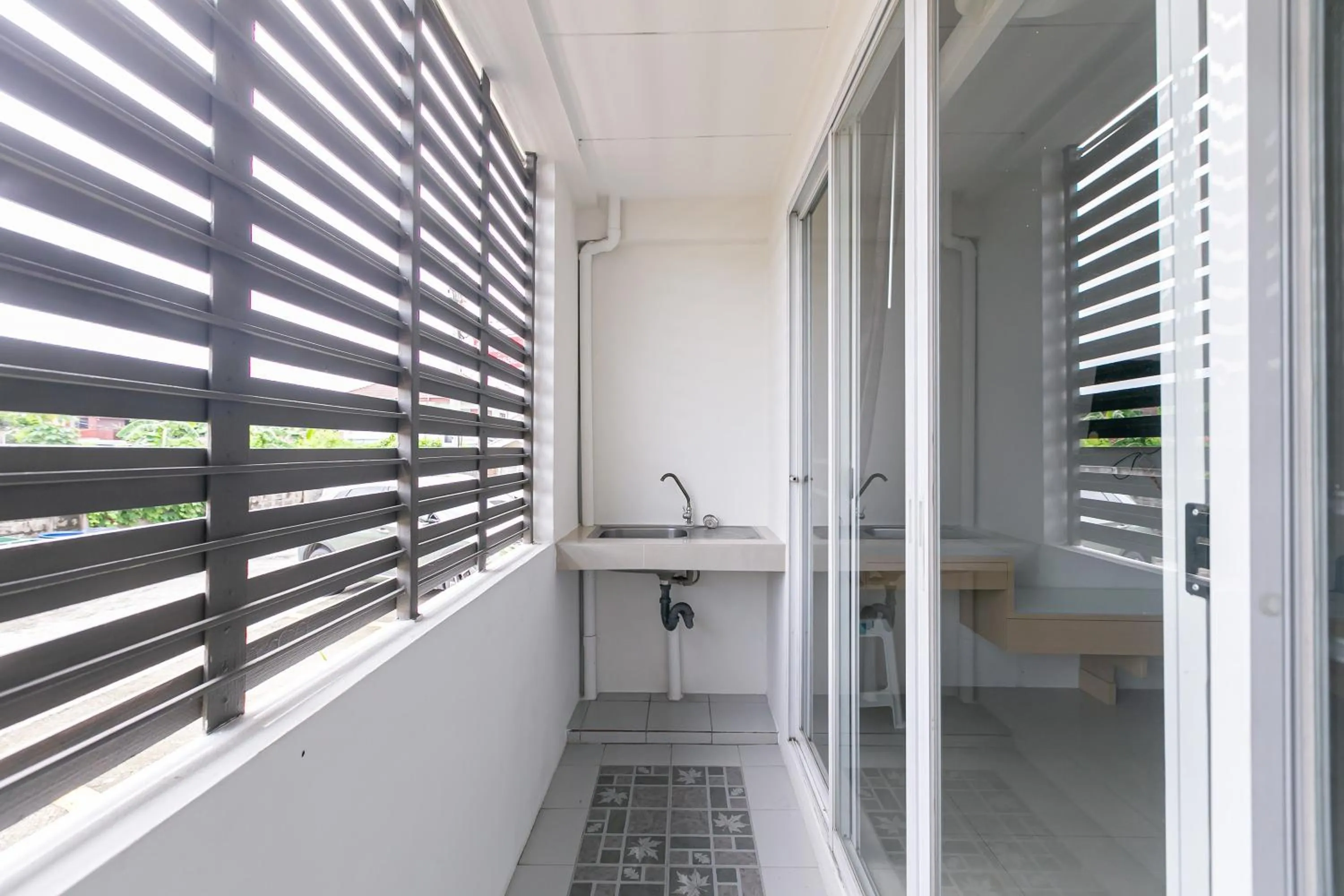 Bedroom in Ruan Plaisoi Apartment